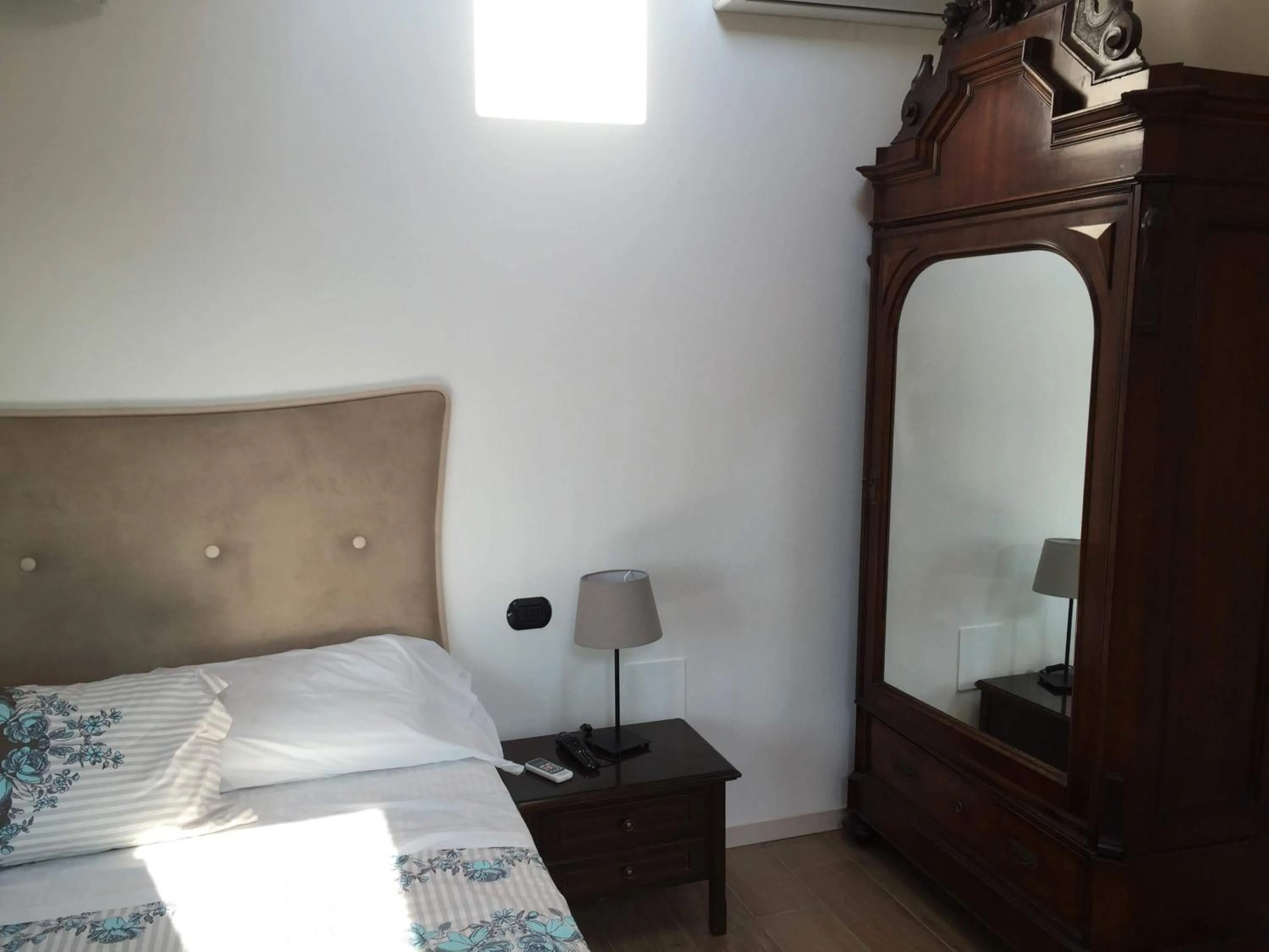 Decorative detail, Bed in La Villa Bianca Guest house