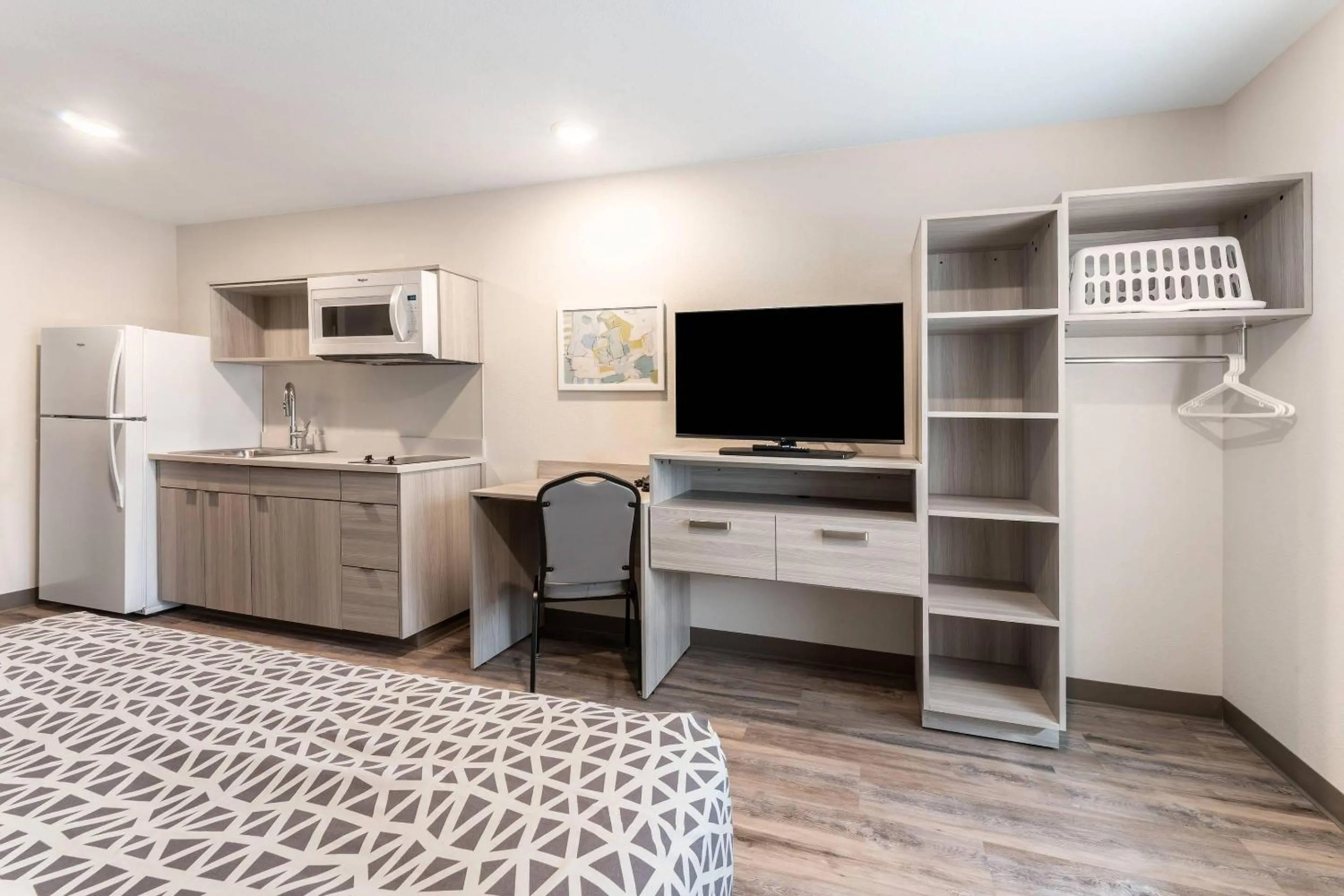 WoodSpring Suites Wilmington Riverfront