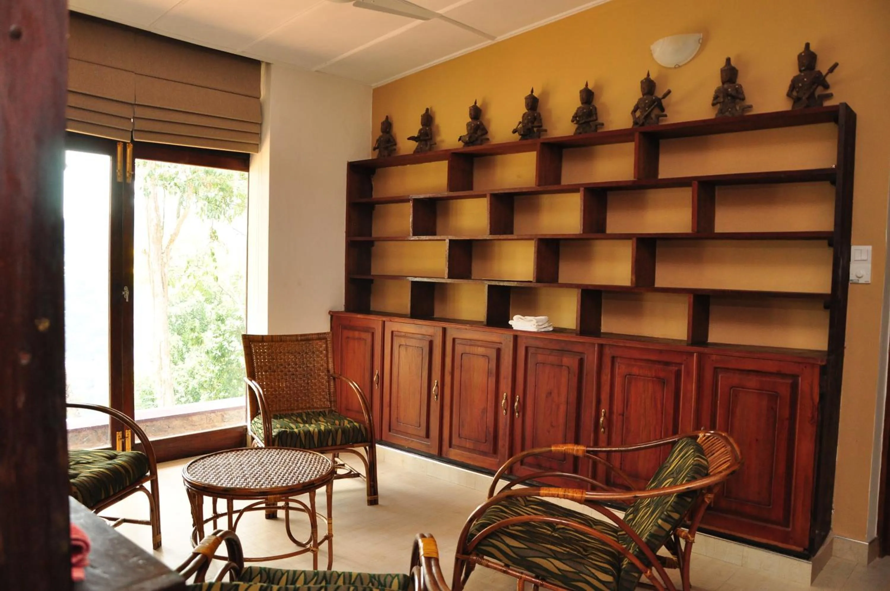 Library in The Buena Vista Kandy