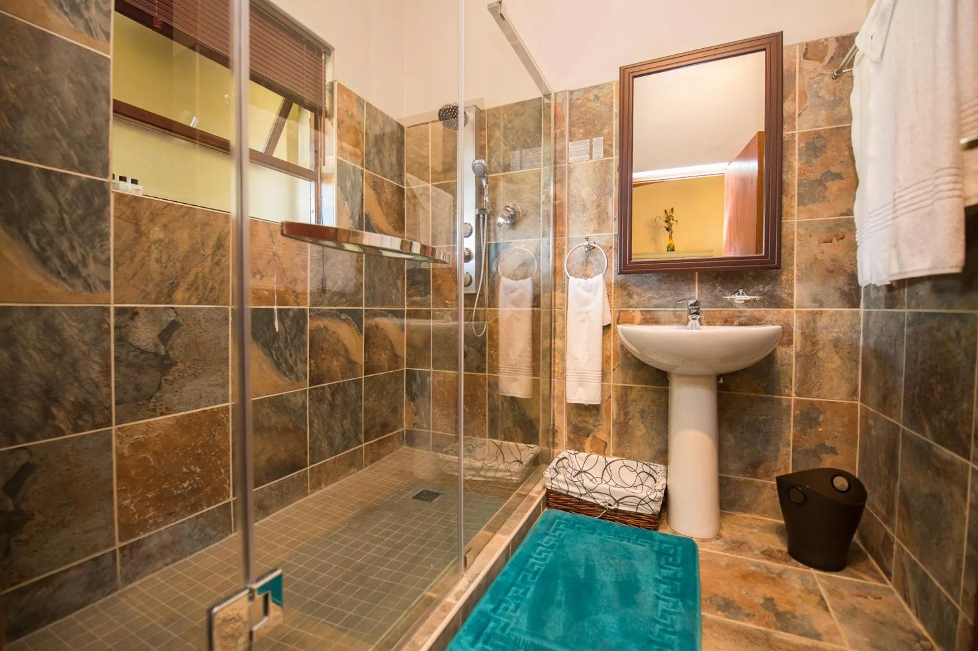 Shower in Foreva Wild