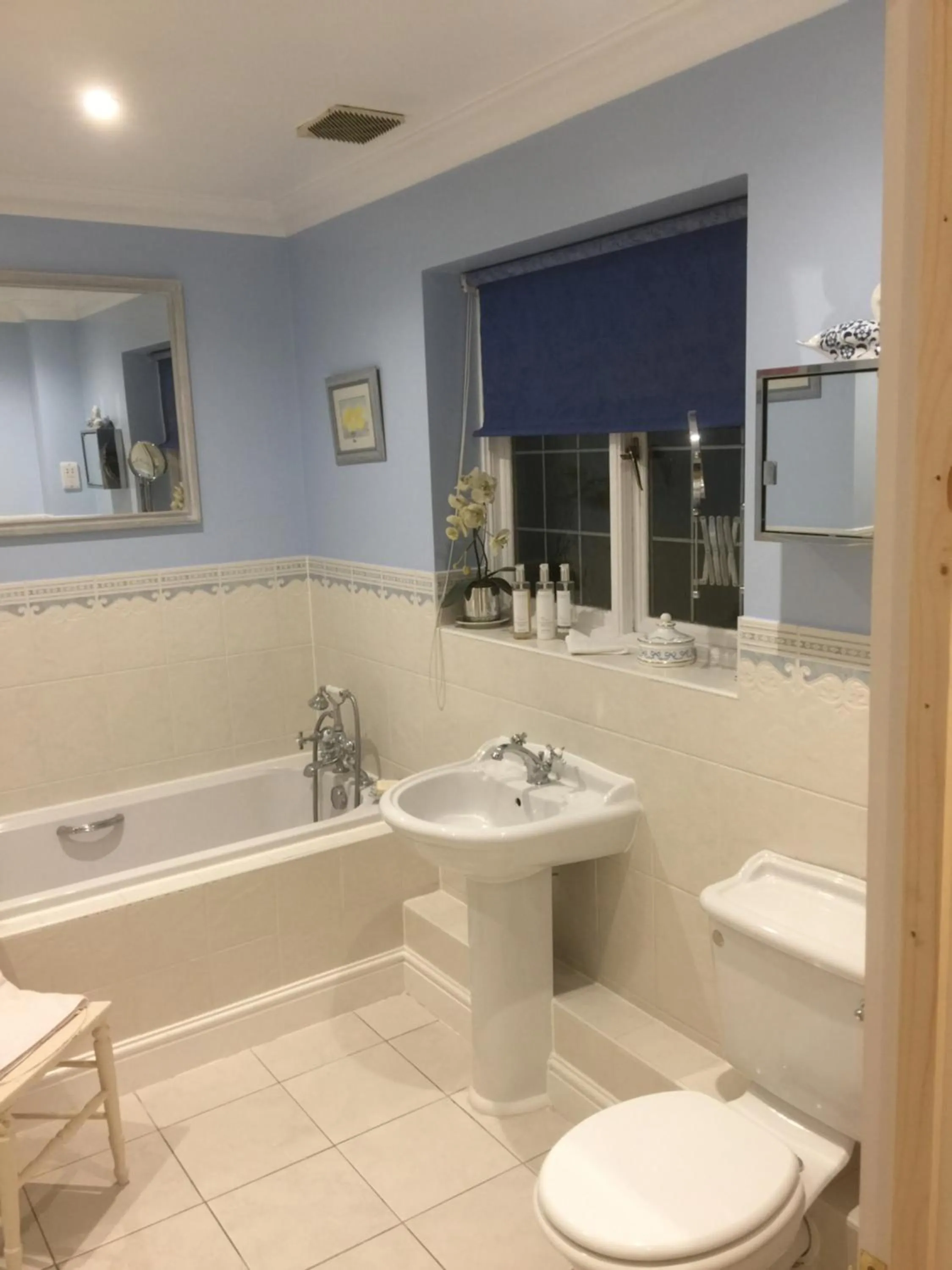 Bathroom in Tirol House