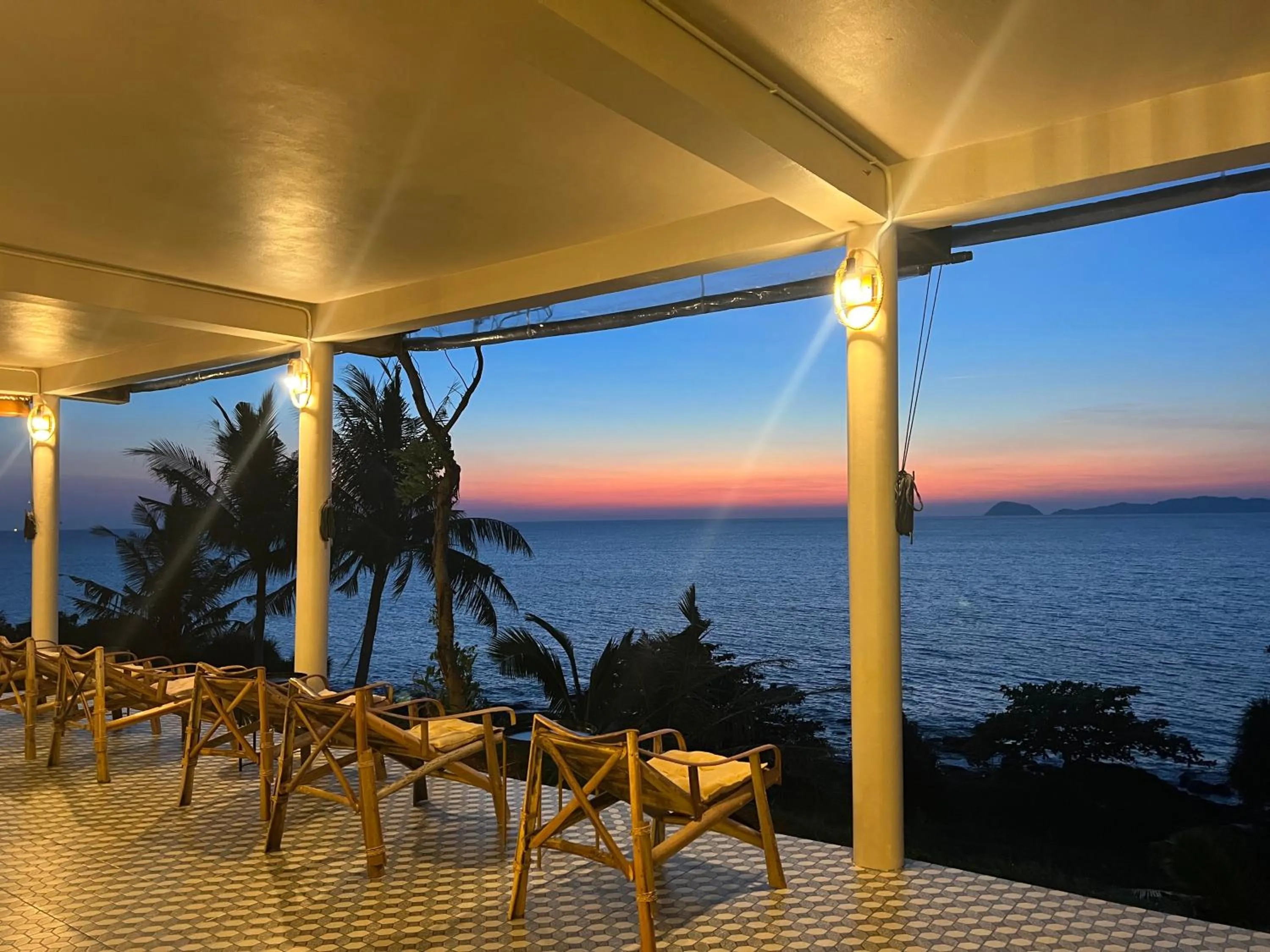 Restaurant/places to eat in Ta-Lay Time KohMak