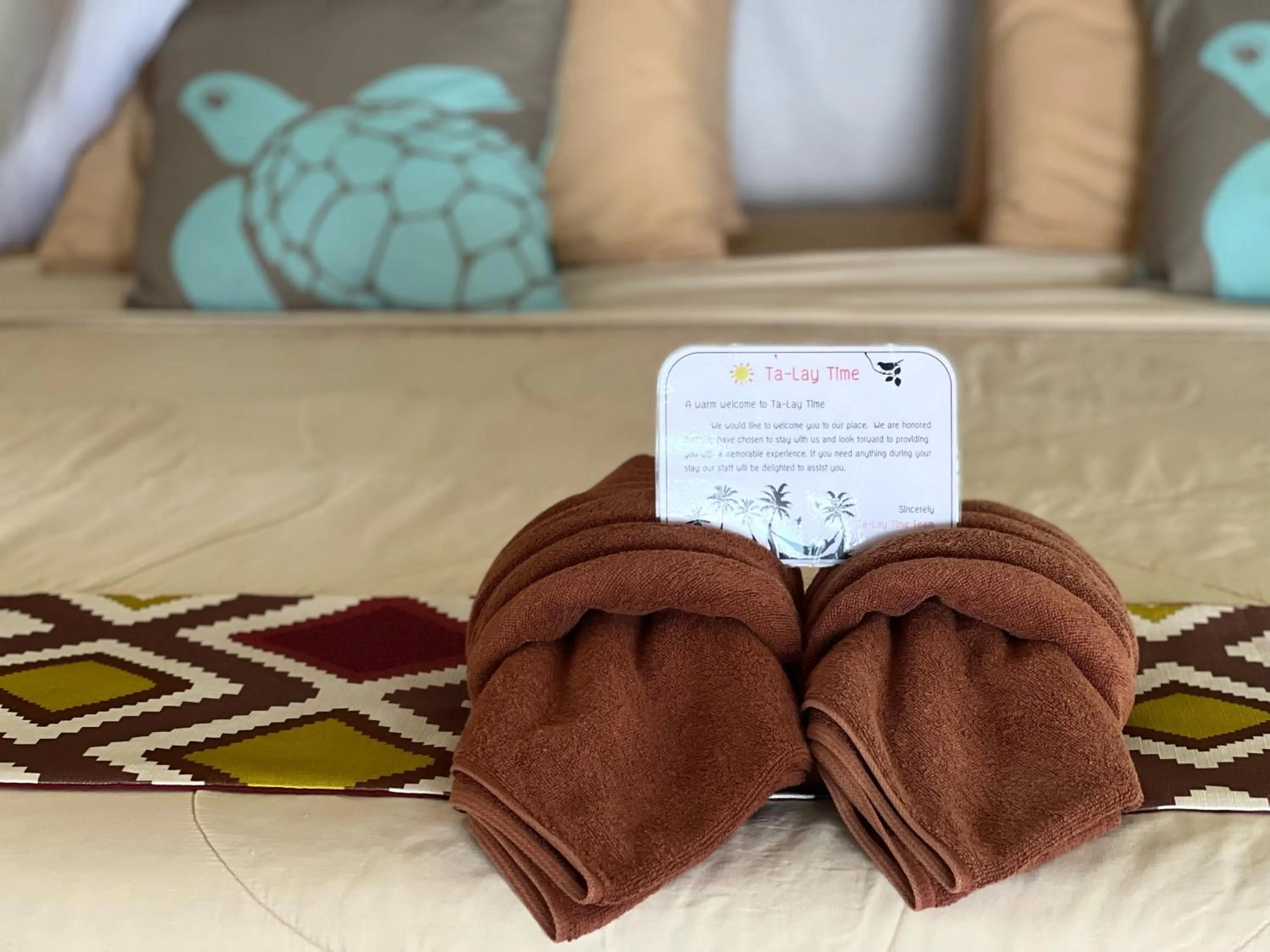 Bed in Ta-Lay Time KohMak