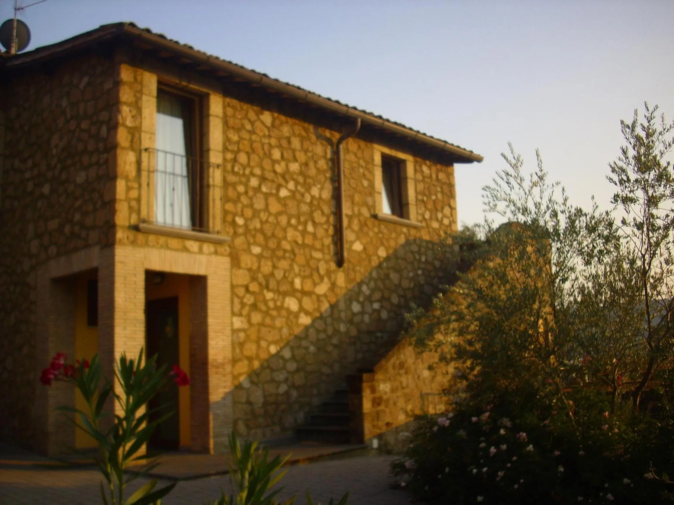 Facade/entrance in Chiara e Benedetta Villa degli Ulivi