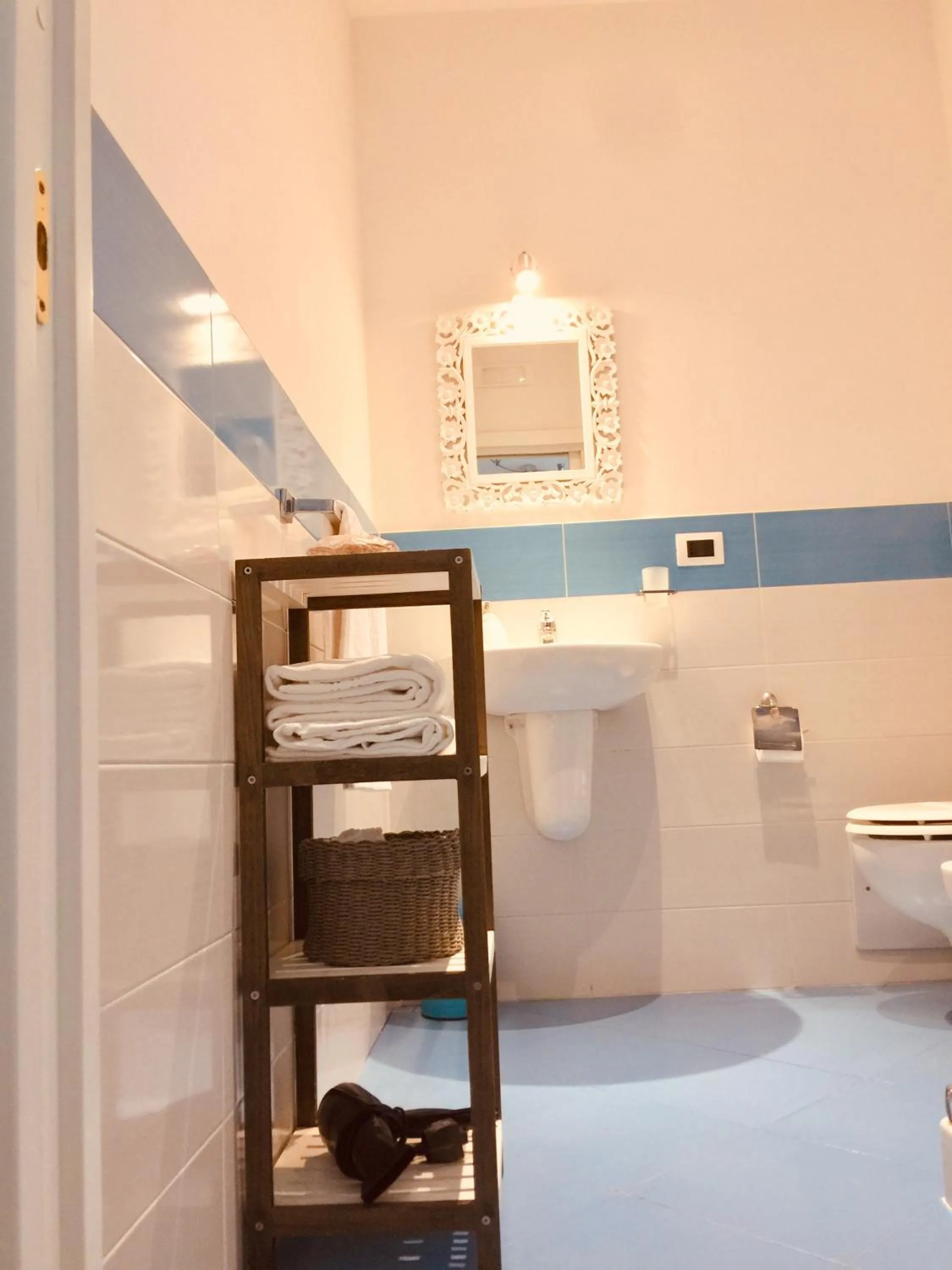 Toilet in B&B Neapolis Bellini