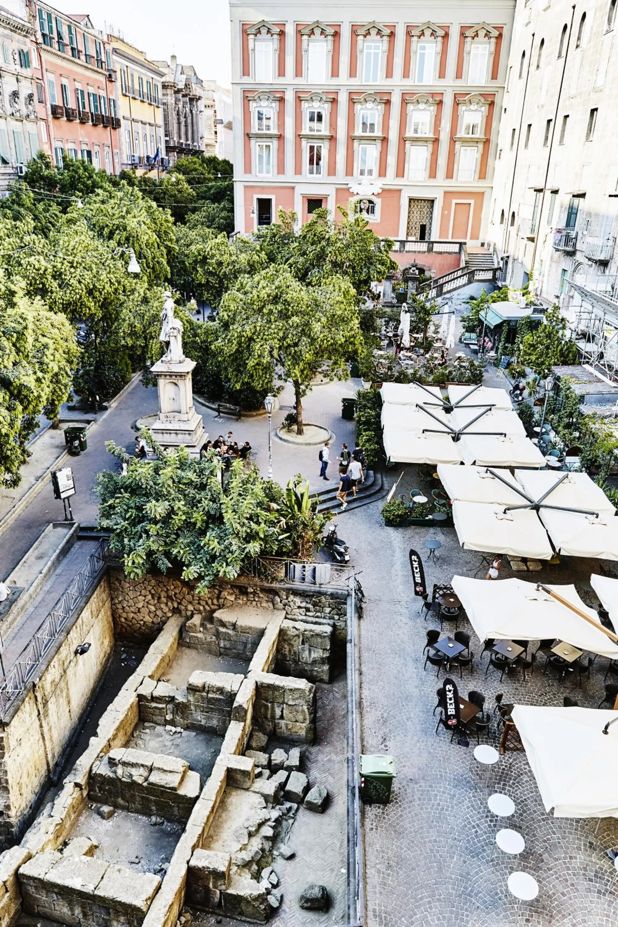 Landmark view in B&B Neapolis Bellini