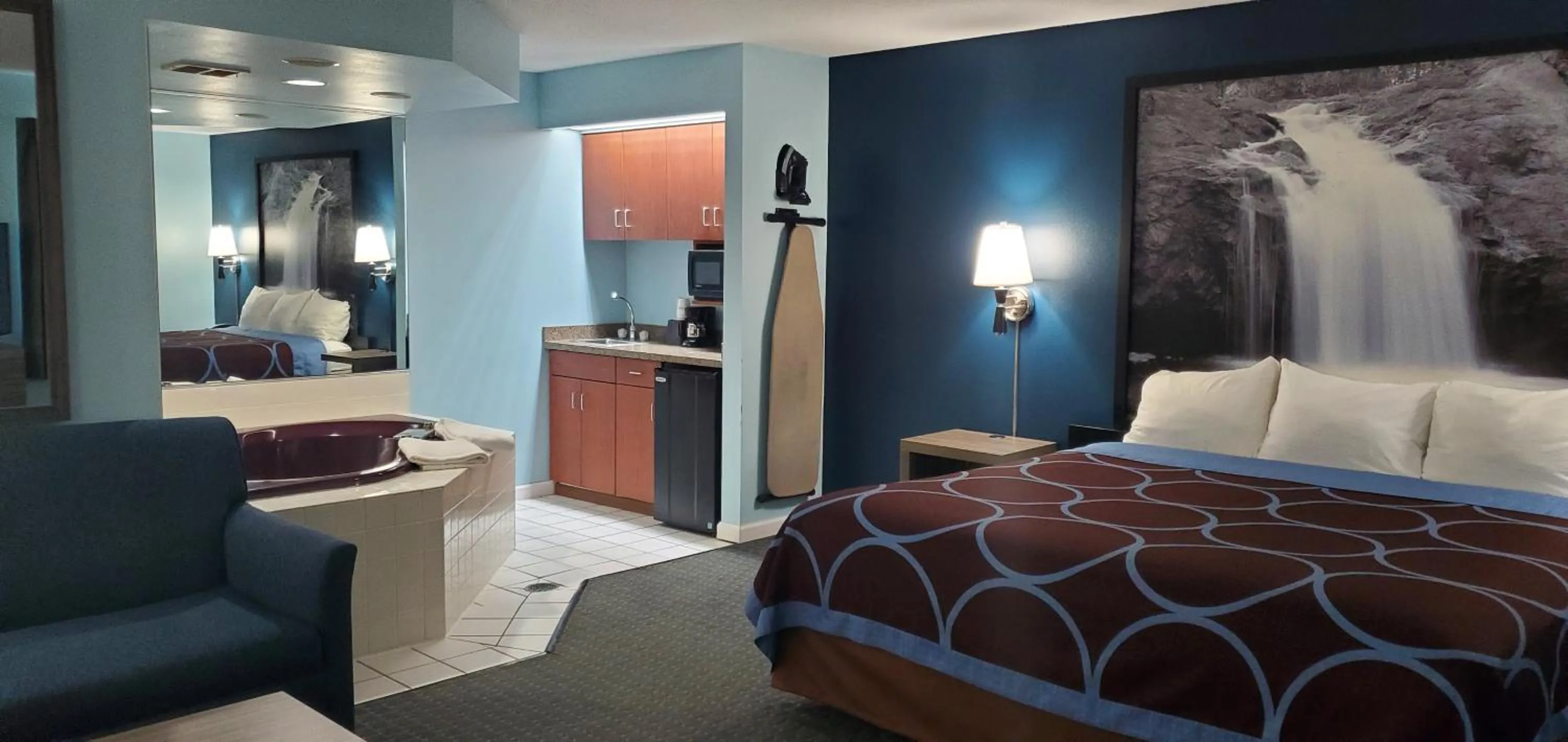 King Studio with Sofa Bed in River Hill Inn & Suites