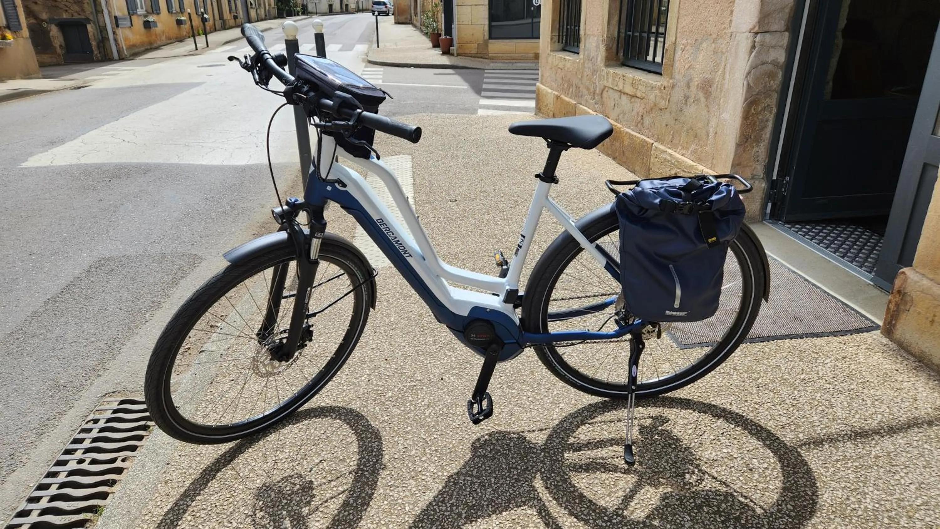 Cycling in Le Pavean