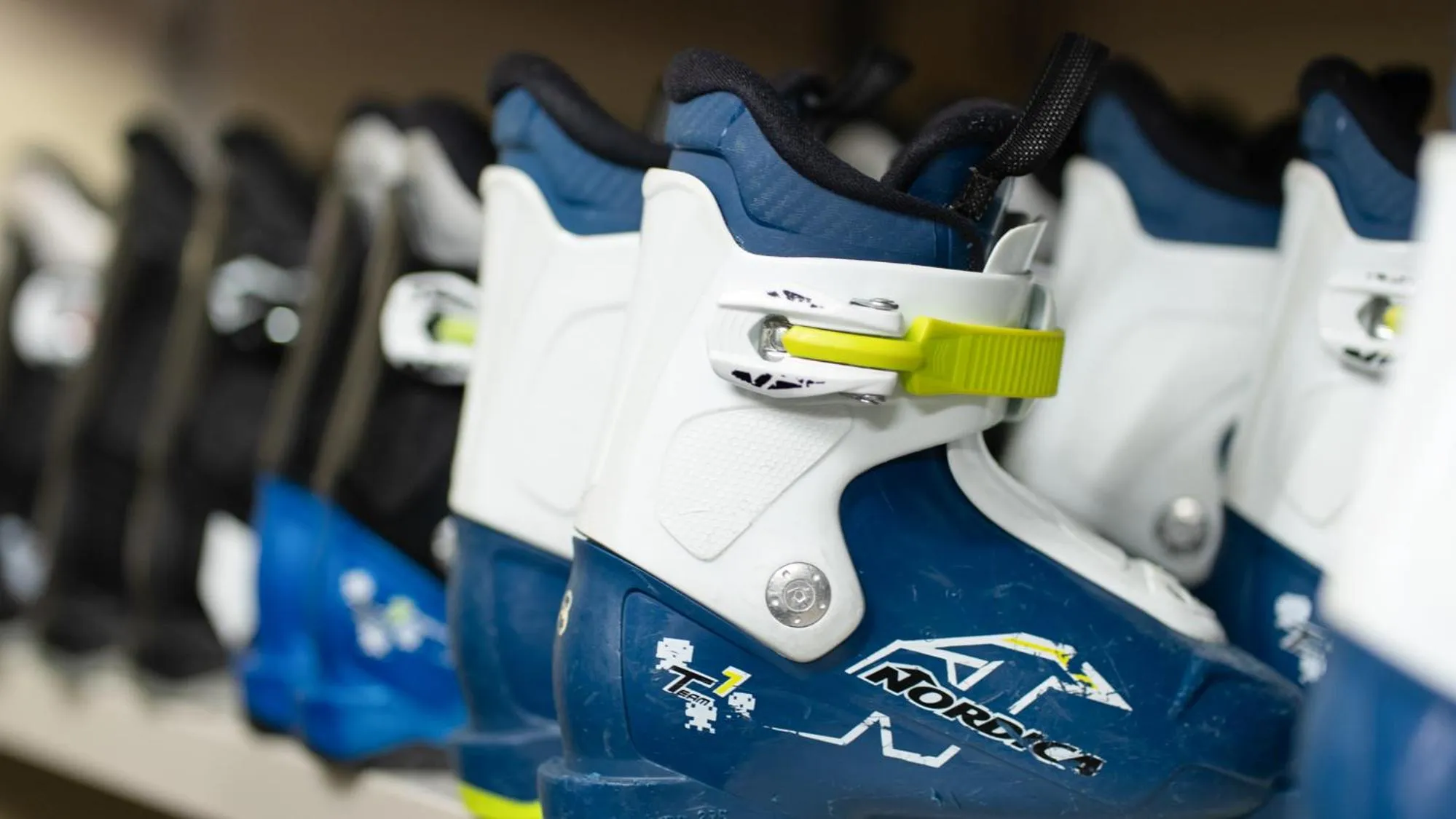 Skiing in LiVEMAX Resort Echigo Yuzawa