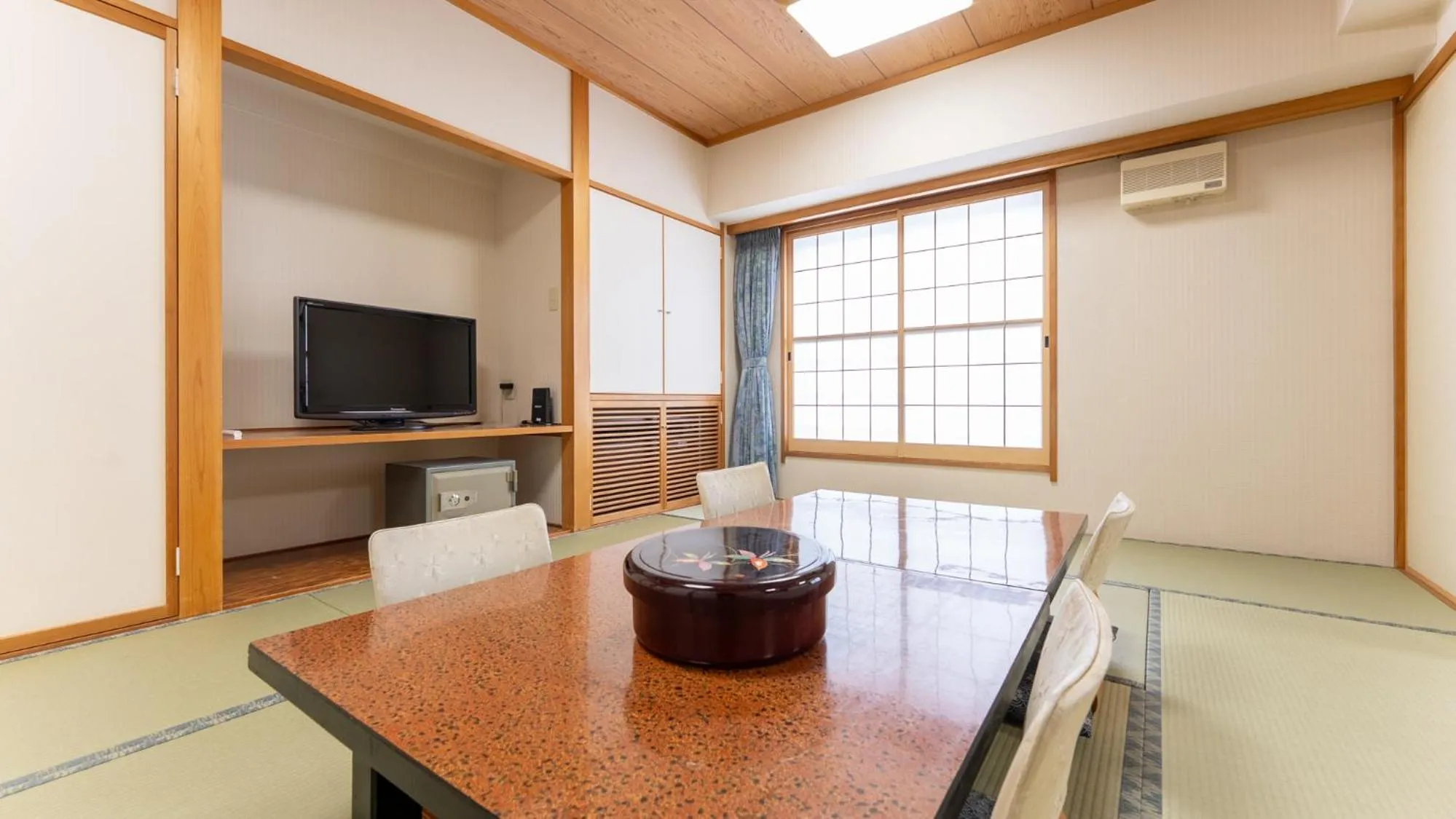 Photo of the whole room in LiVEMAX Resort Echigo Yuzawa