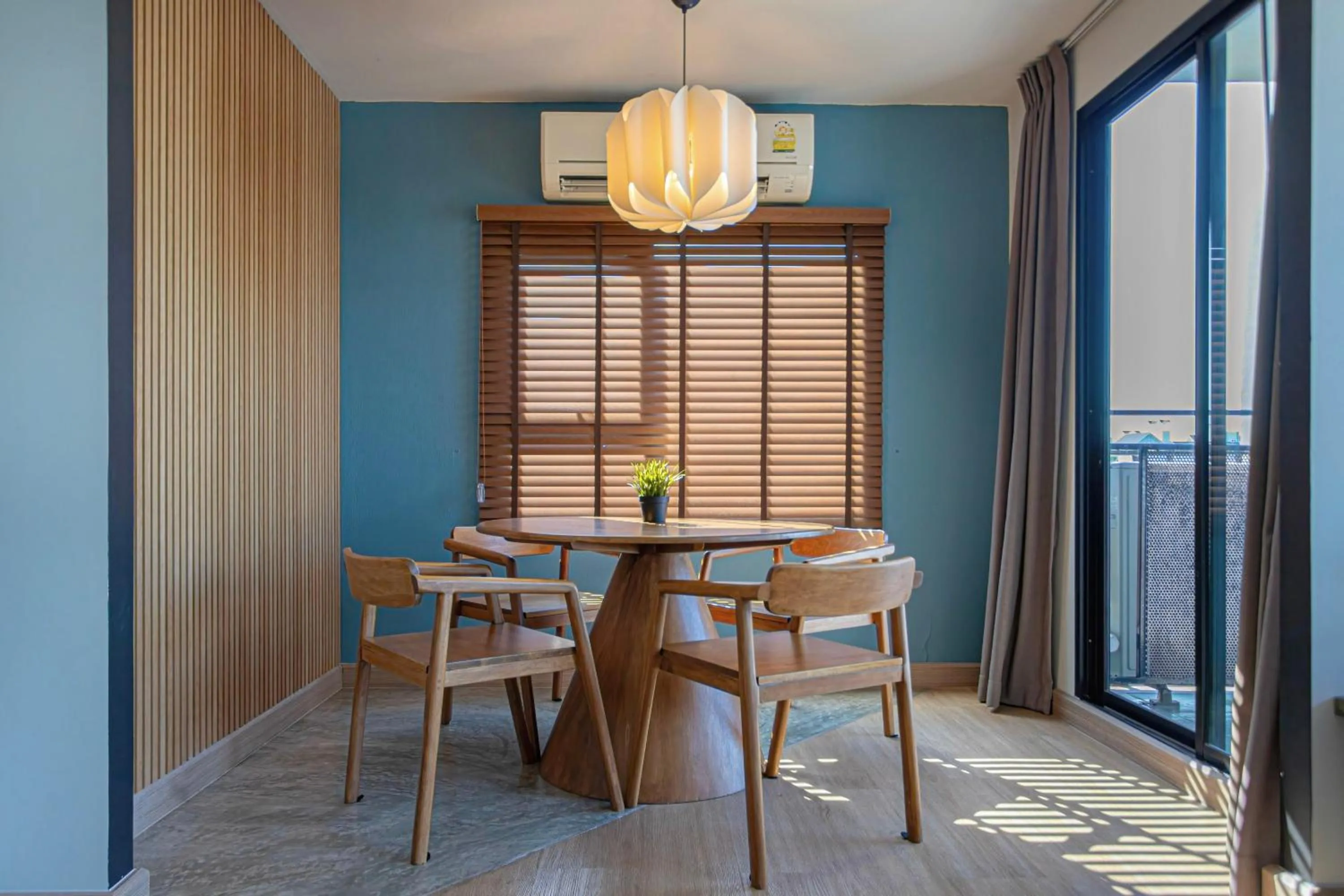 Living room in Suntria Hotel Pattaya