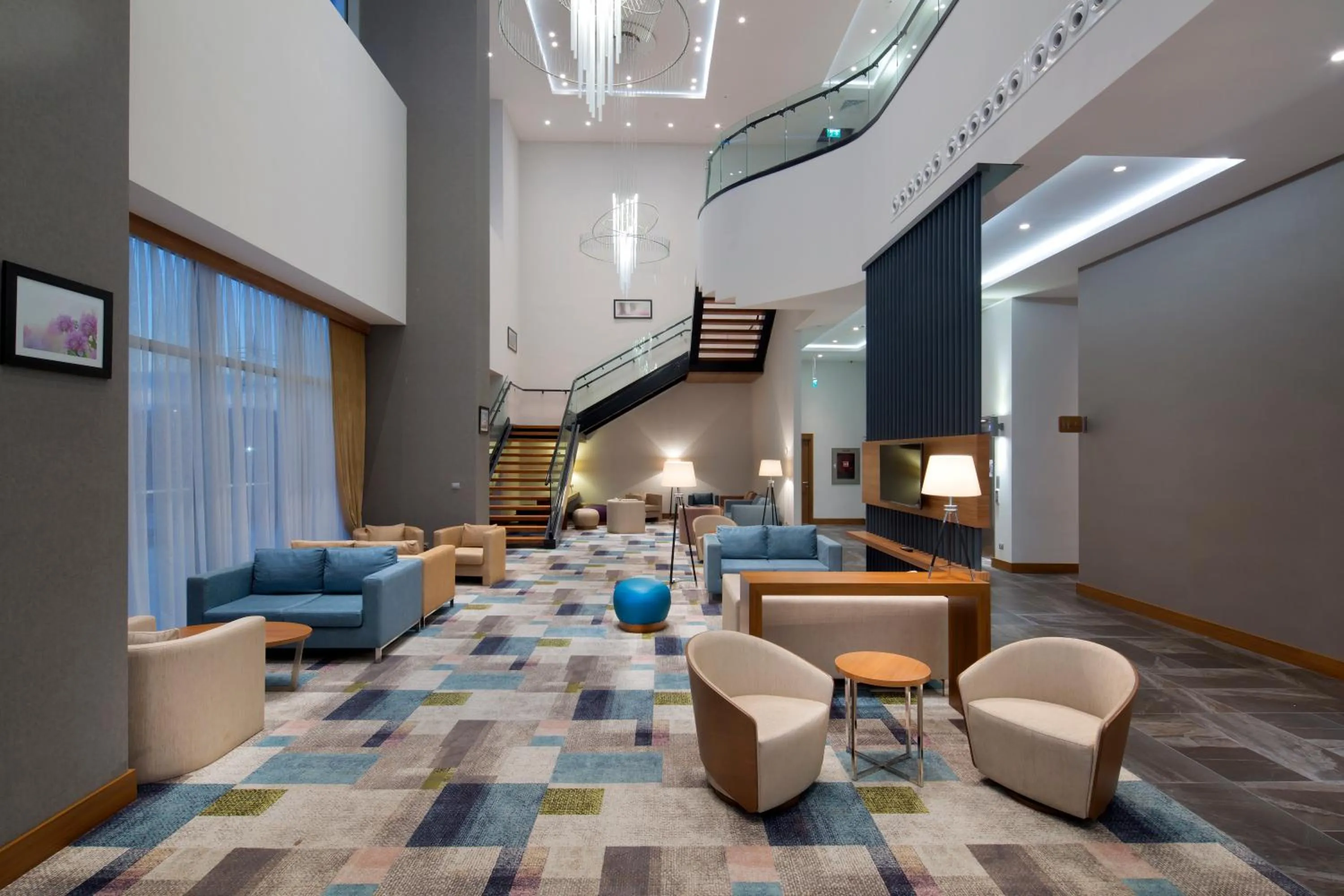 Lobby or reception in Hampton By Hilton Kocaeli Symbol