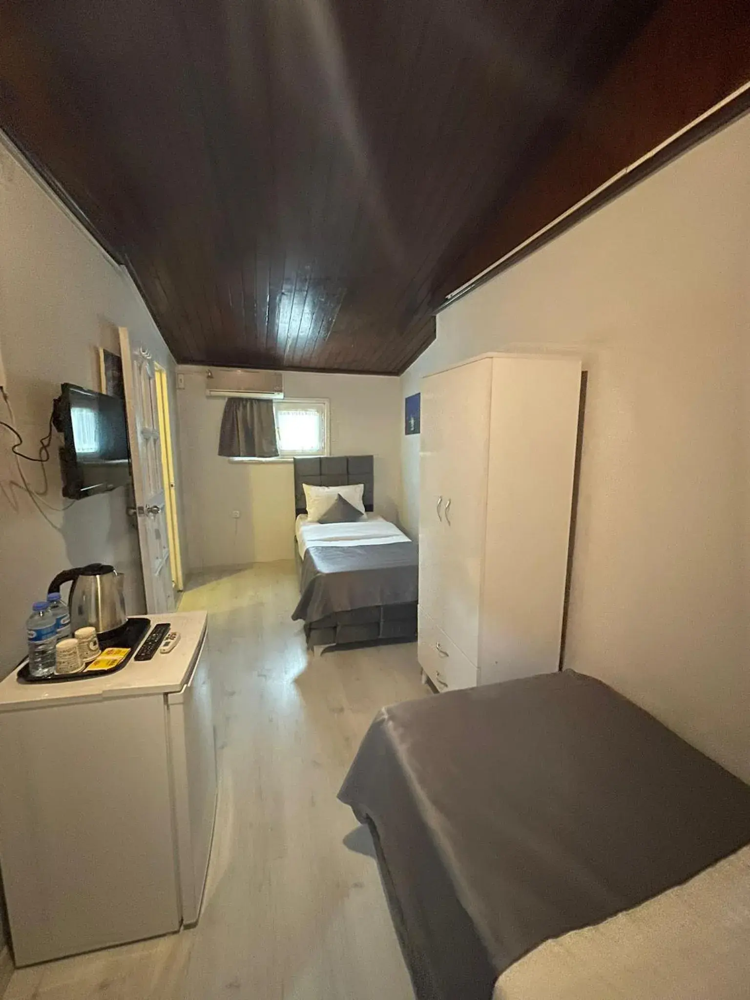 Budget Twin Room in Oldmile Palace Hotel Budget Twin Room in Oldmile Palace Hotel