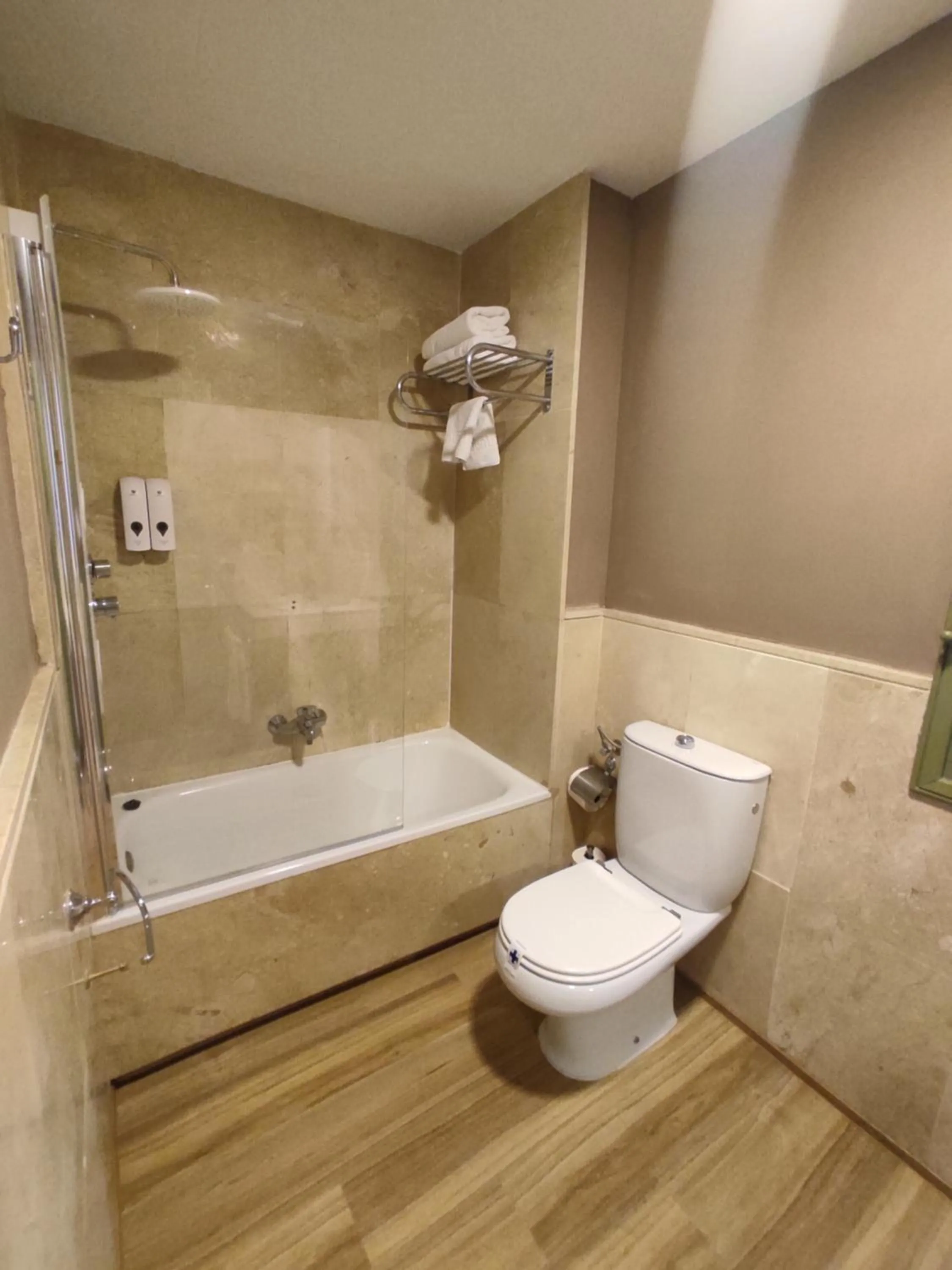 Hotel Leonor de Aquitania