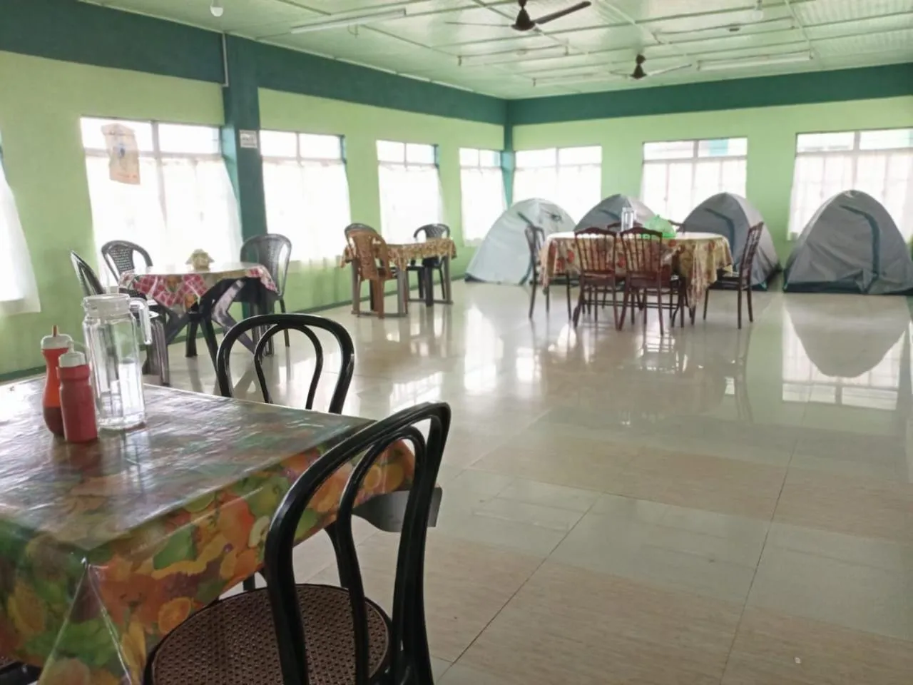 Dining area in Rit Mawksir Cafe Lodge And Campsite