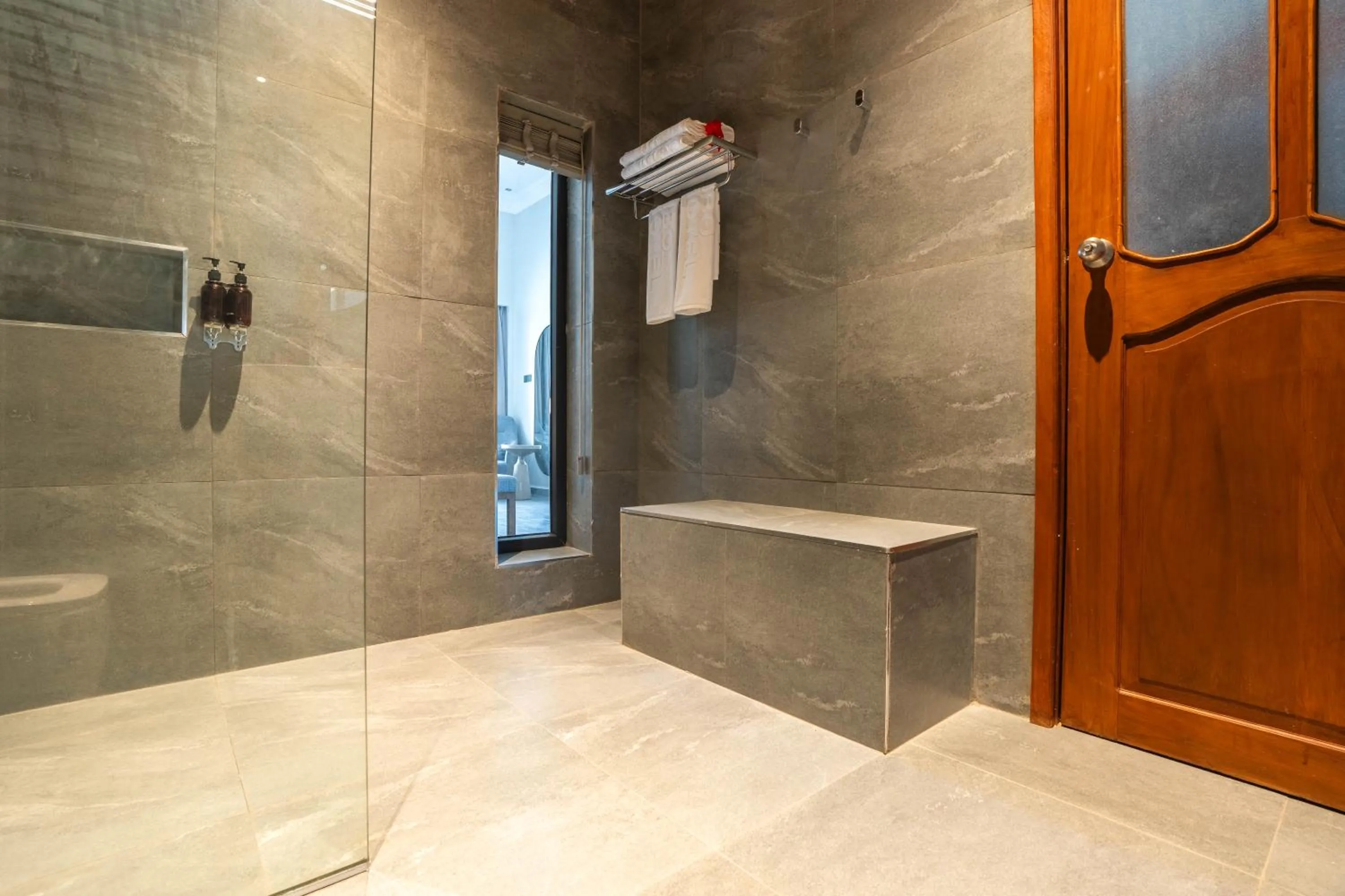 Shower in Tembo Kiwengwa Resort