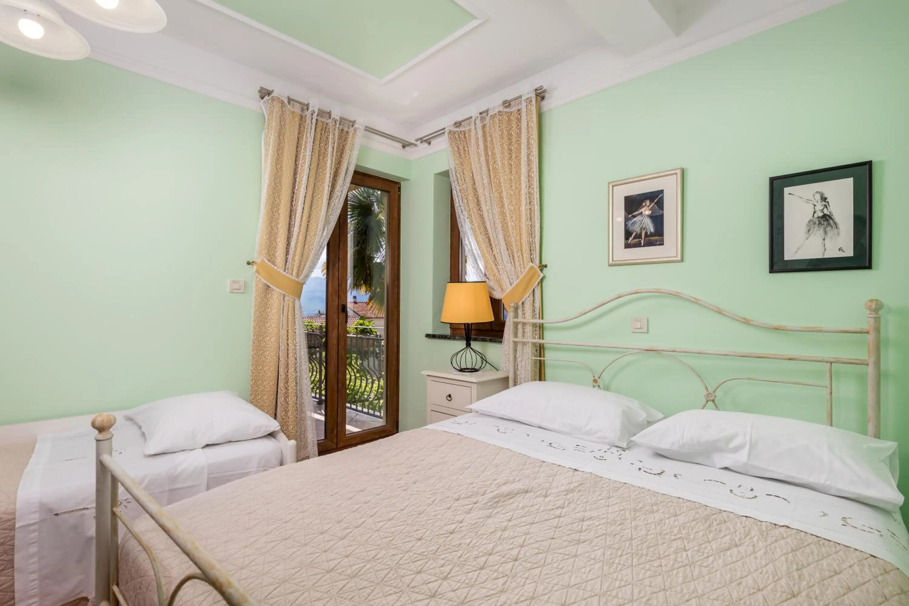 Bed in Apartment Patricia Rijeka