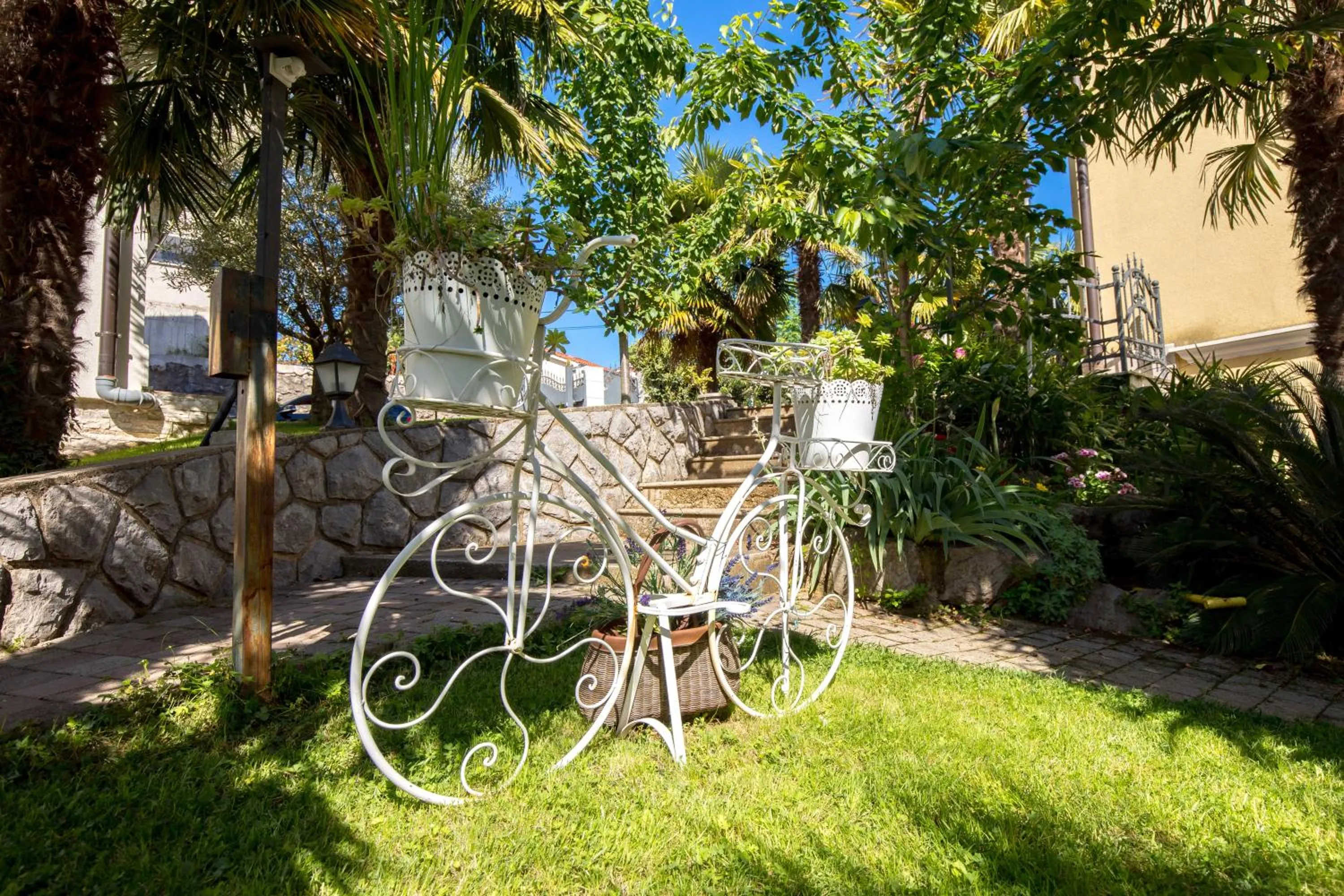 Garden view in Apartment Patricia Rijeka