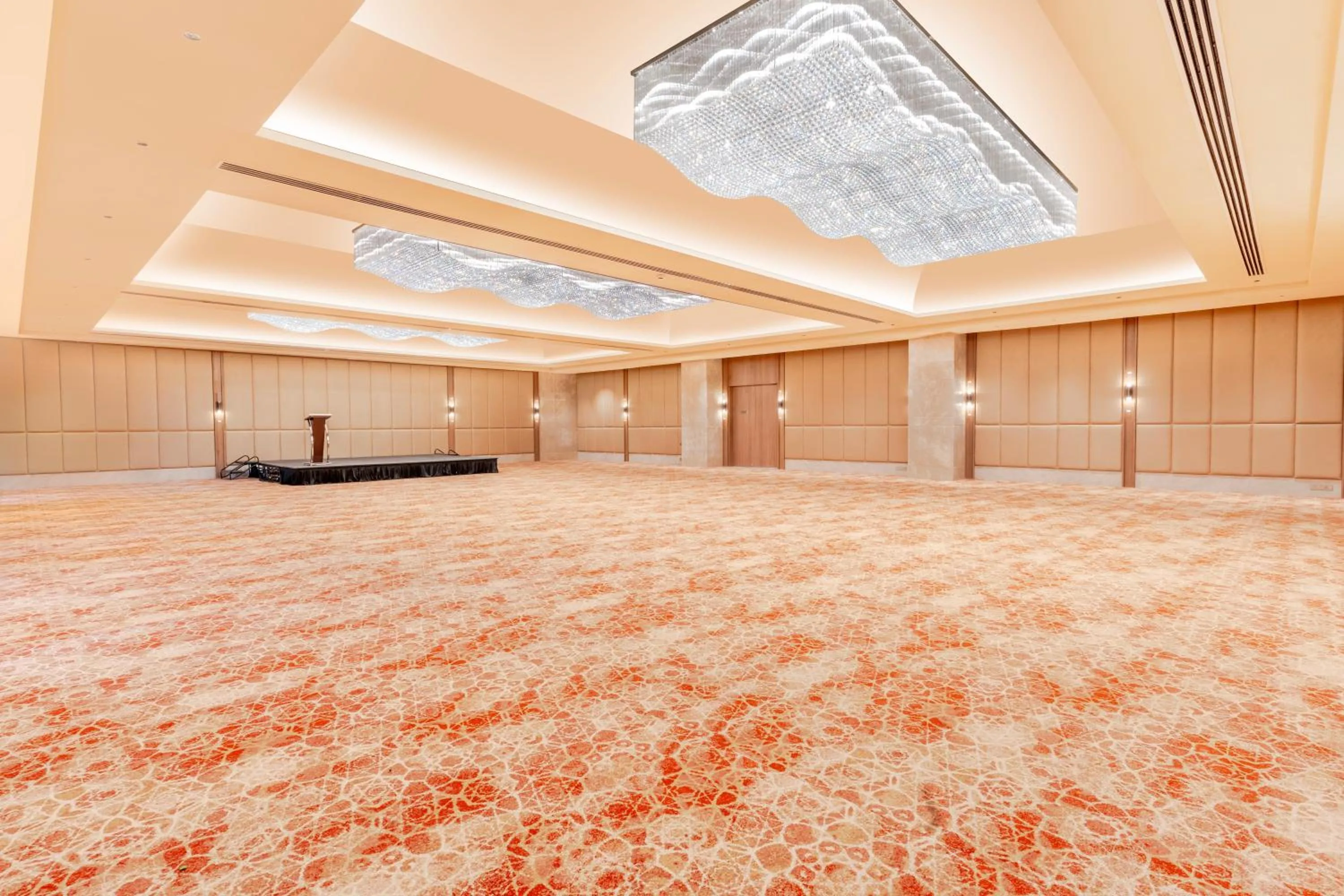 Banquet/Function facilities in Sarovar Premiere Alwar