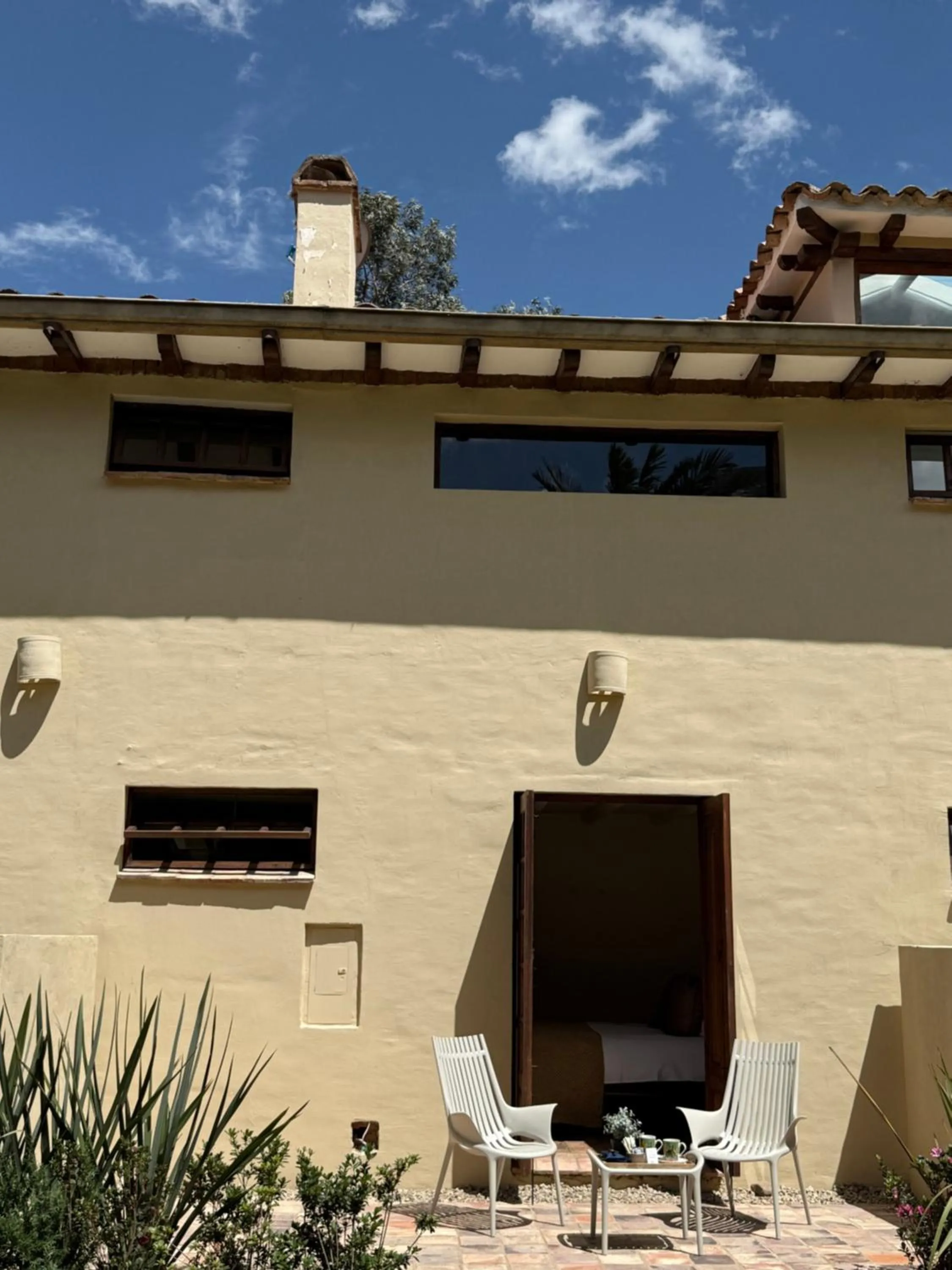 Property building in Hotel Casa Terra