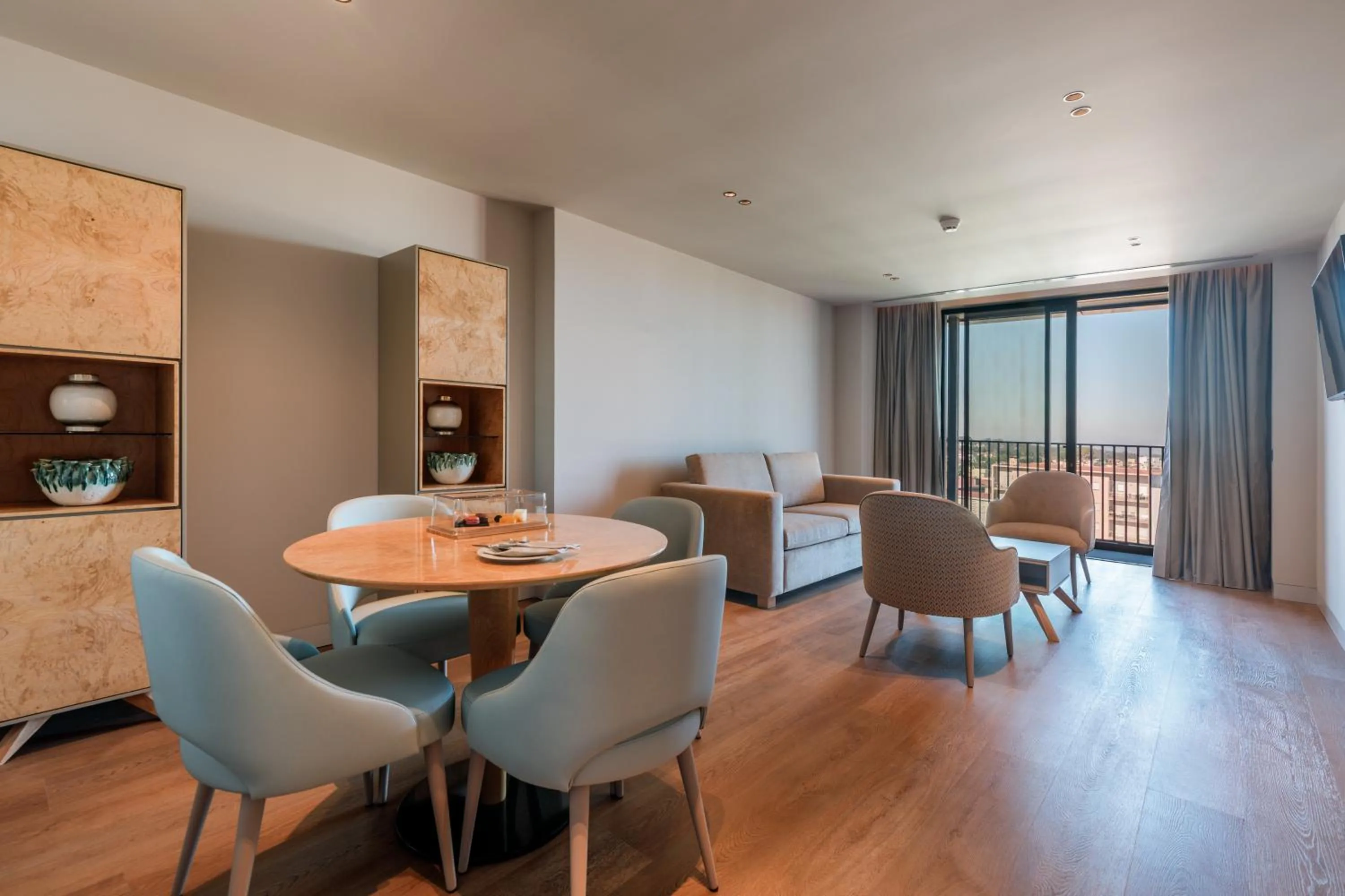 Dining area in Meliá São João da Madeira