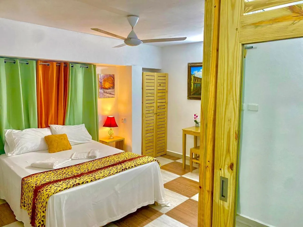 Photo of the whole room, Bed in Casa Brisa Mar Hotel