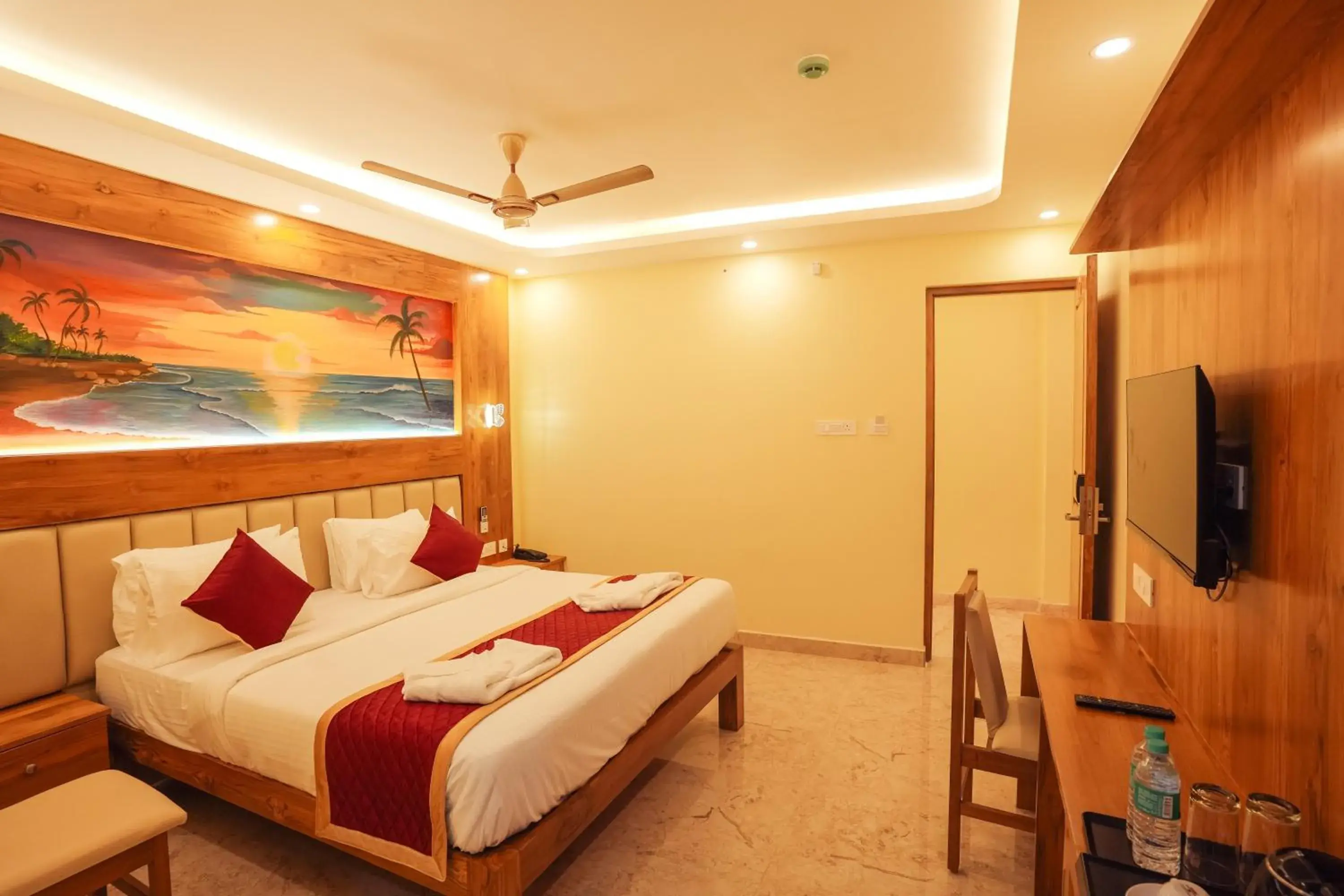 Deluxe Double Room with Balcony in Le Kumar Residency Deluxe Double Room with Balcony in Le Kumar Residency