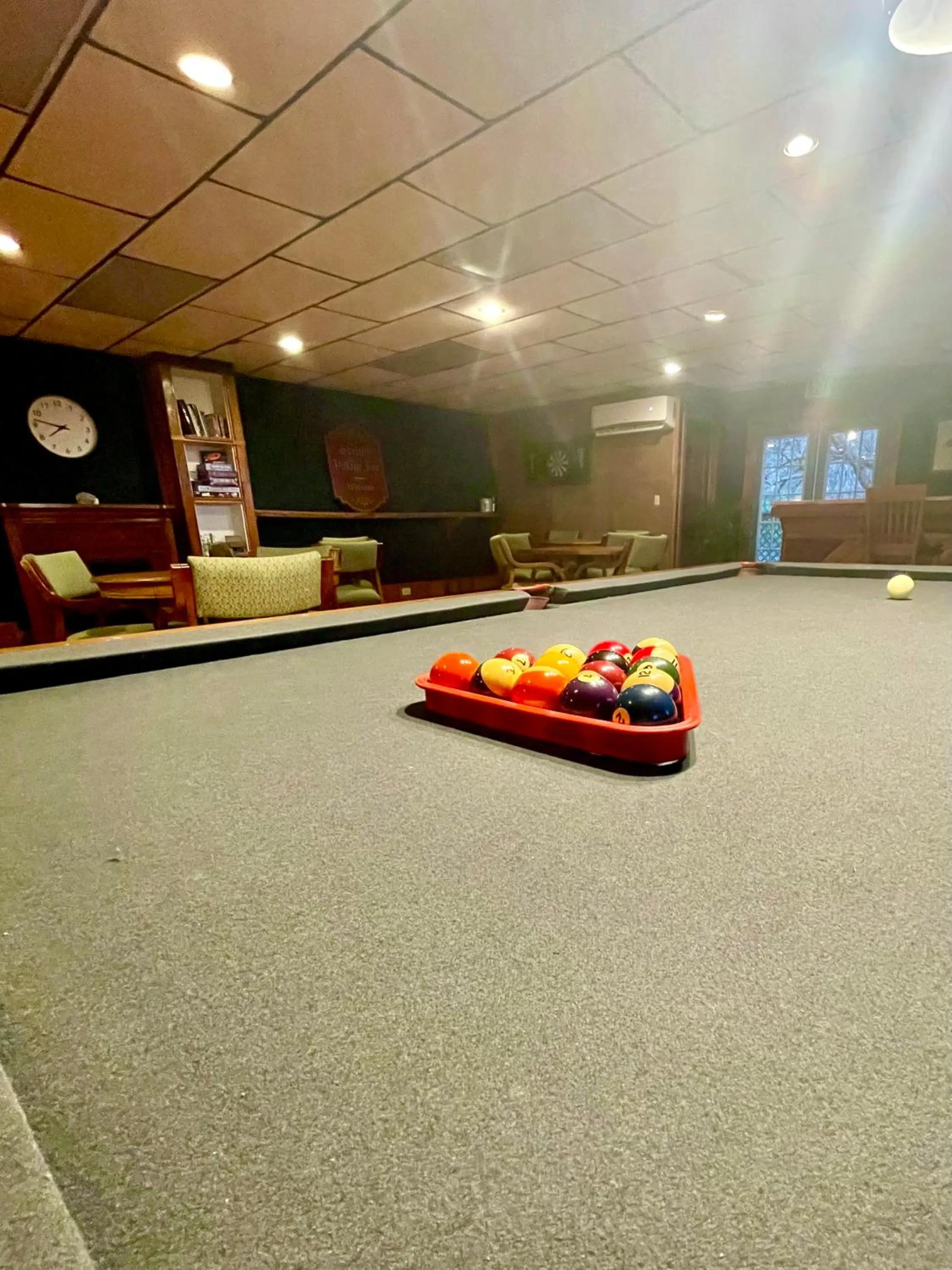 Billiard in Skyline Village Inn