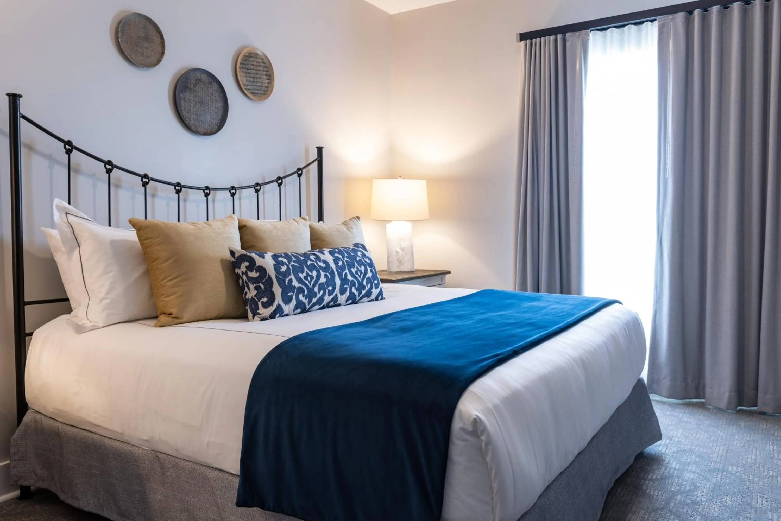 Deluxe King Suite in Nicewonder Farm & Vineyards
