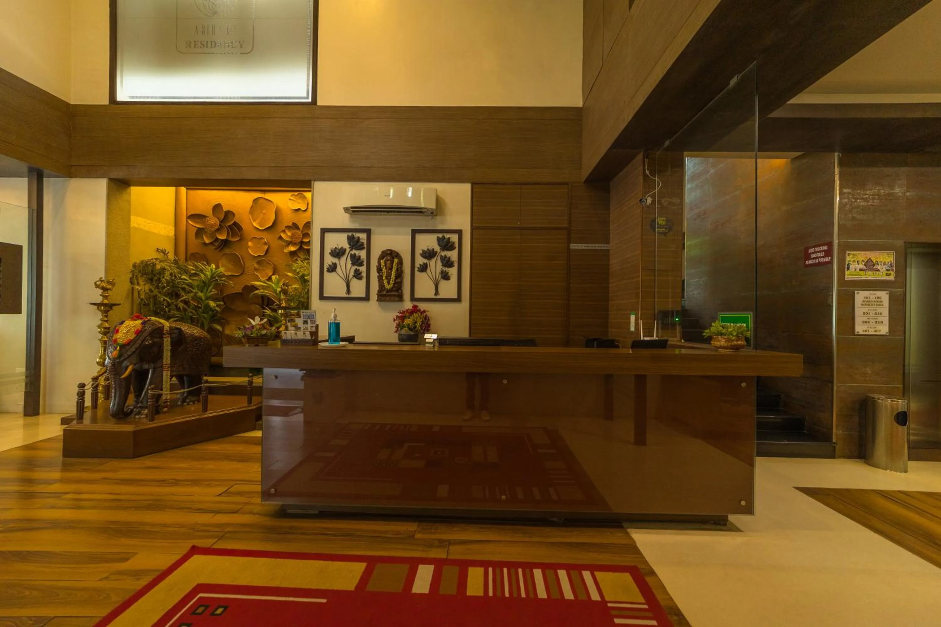 Lobby or reception in Abirami Residency