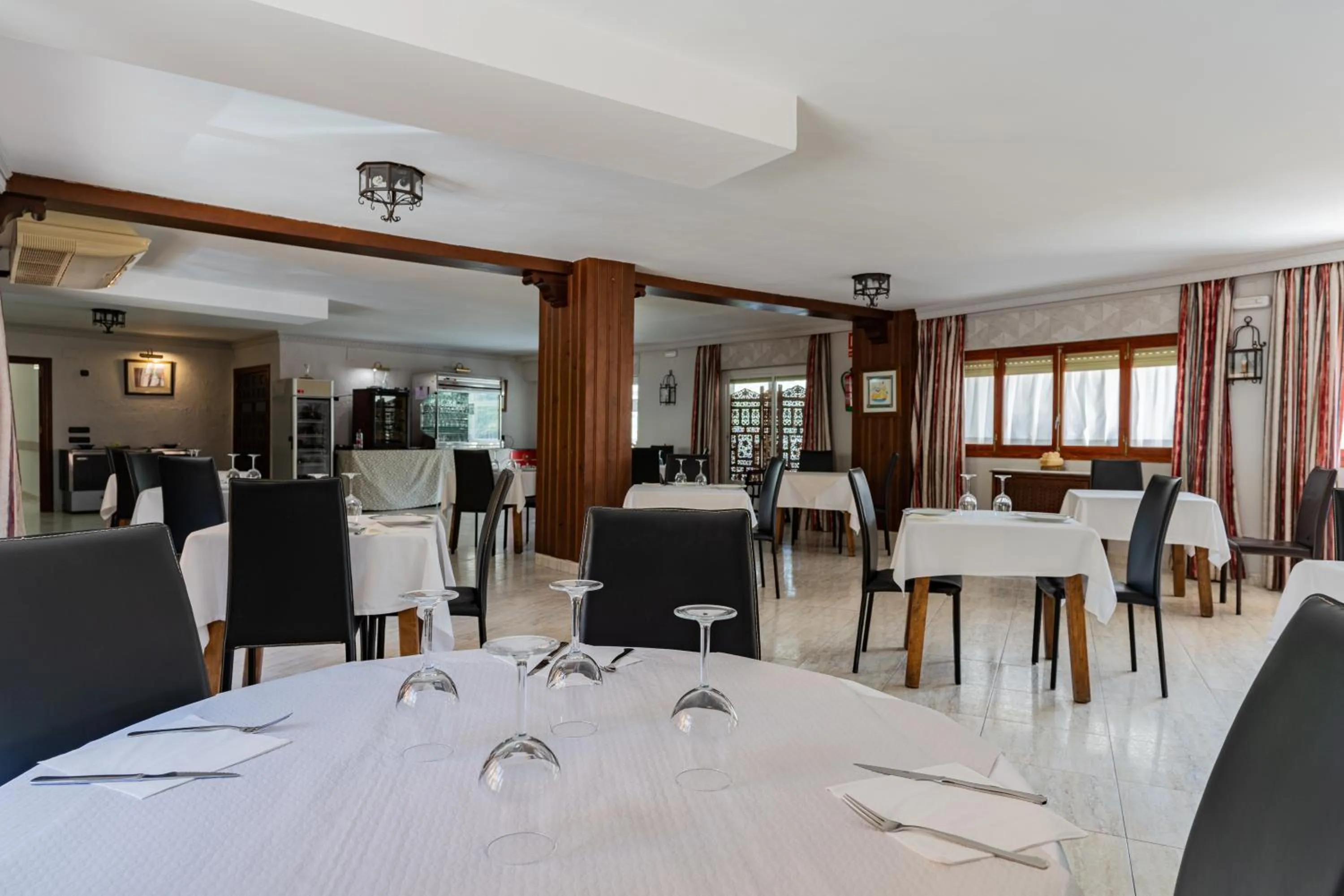 Restaurant/places to eat in Hotel Restaurante Felipe II
