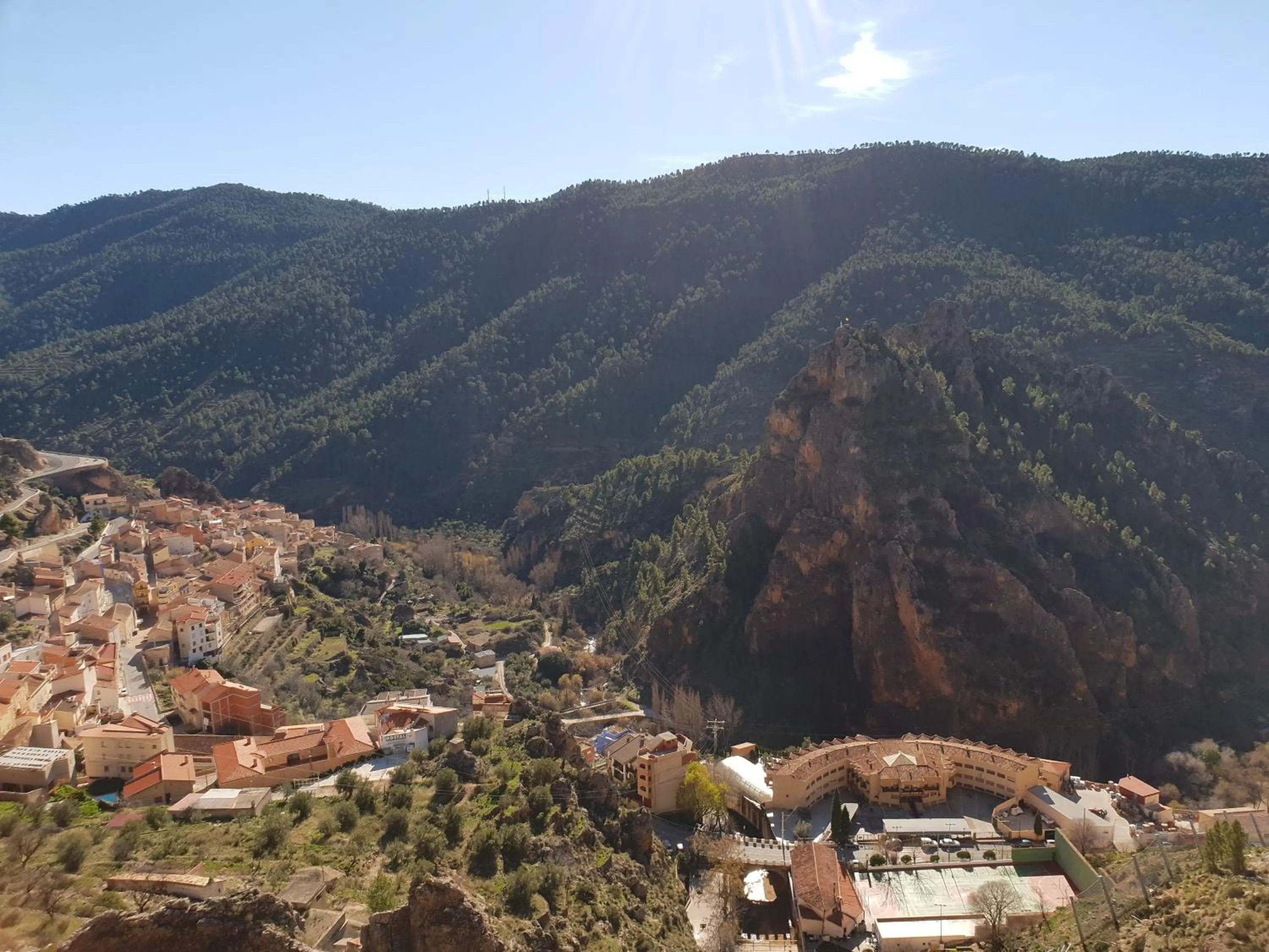 Property building in Hotel Restaurante Felipe II