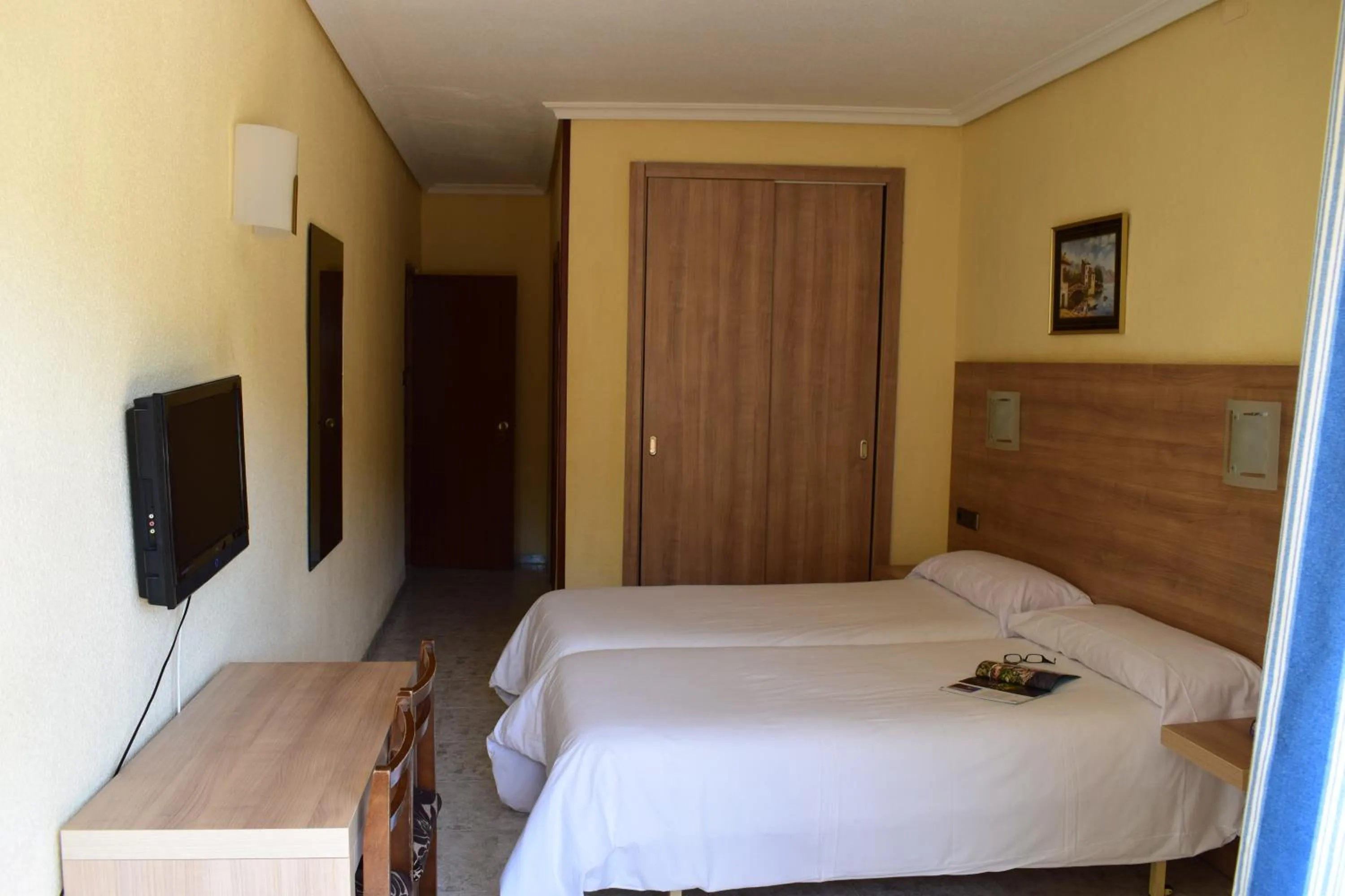 Bed in Hotel Restaurante Felipe II