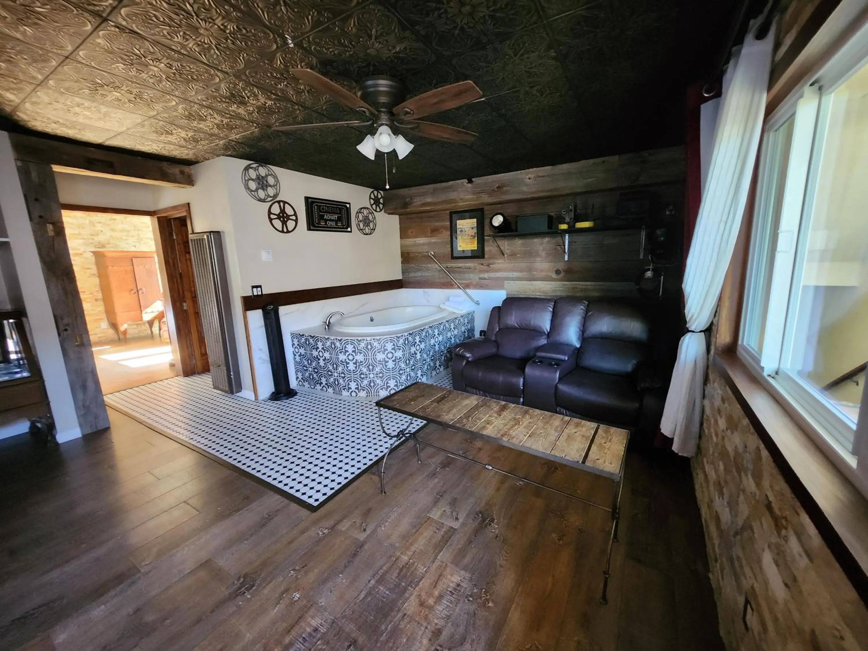 Living room in Inn At Avila Beach