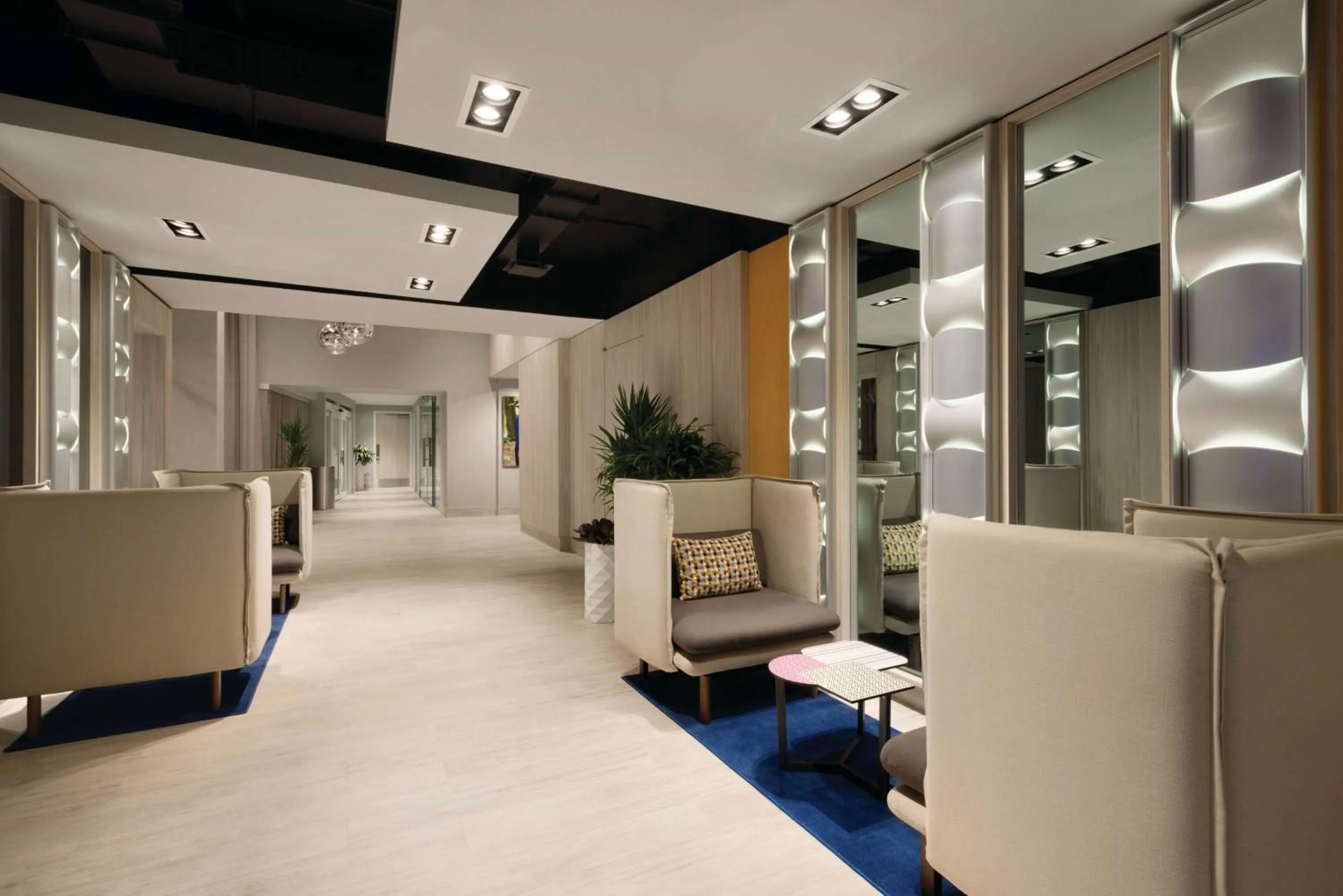 Lobby or reception in TRYP by Wyndham Isla Verde