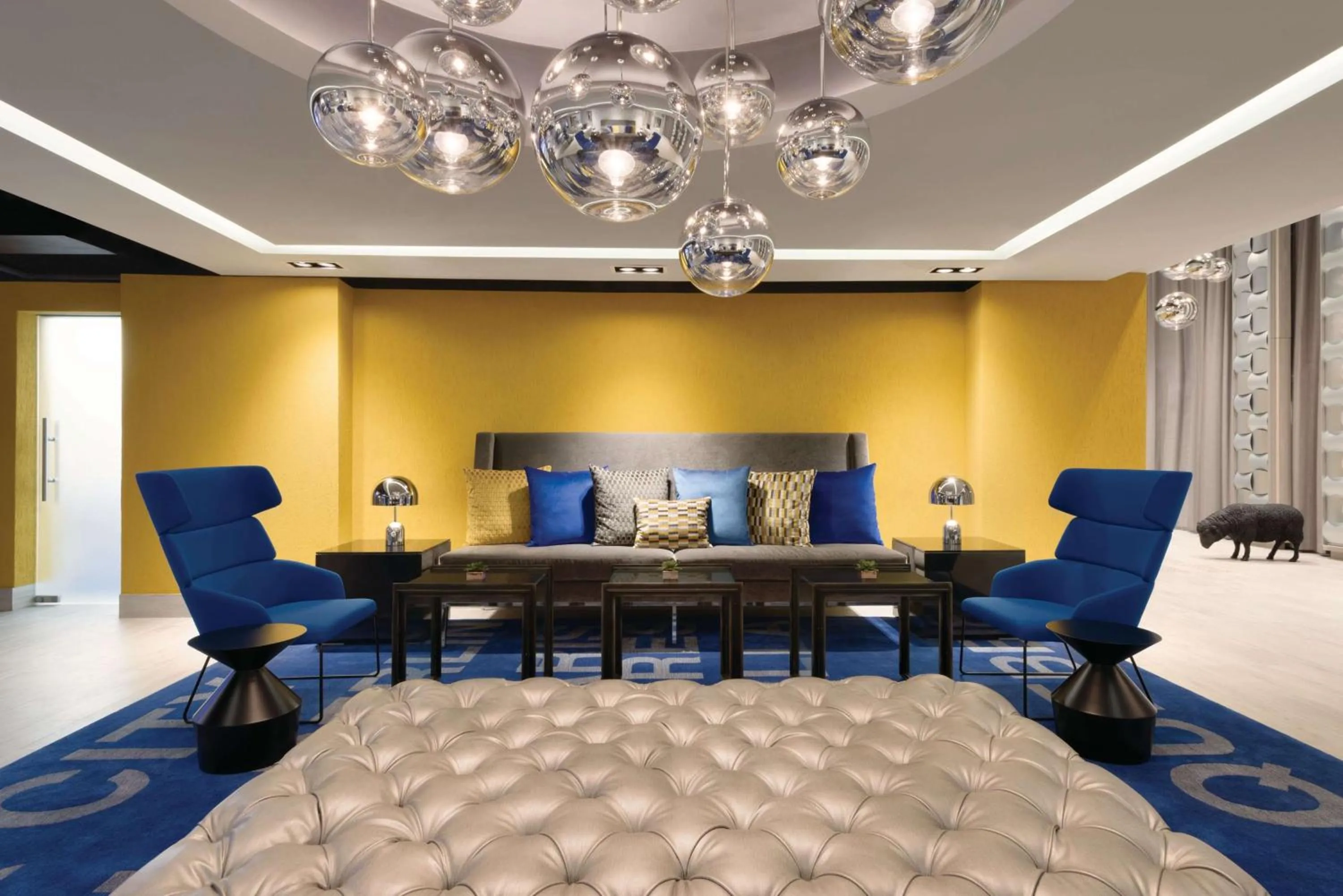 Photo of the whole room in TRYP by Wyndham Isla Verde