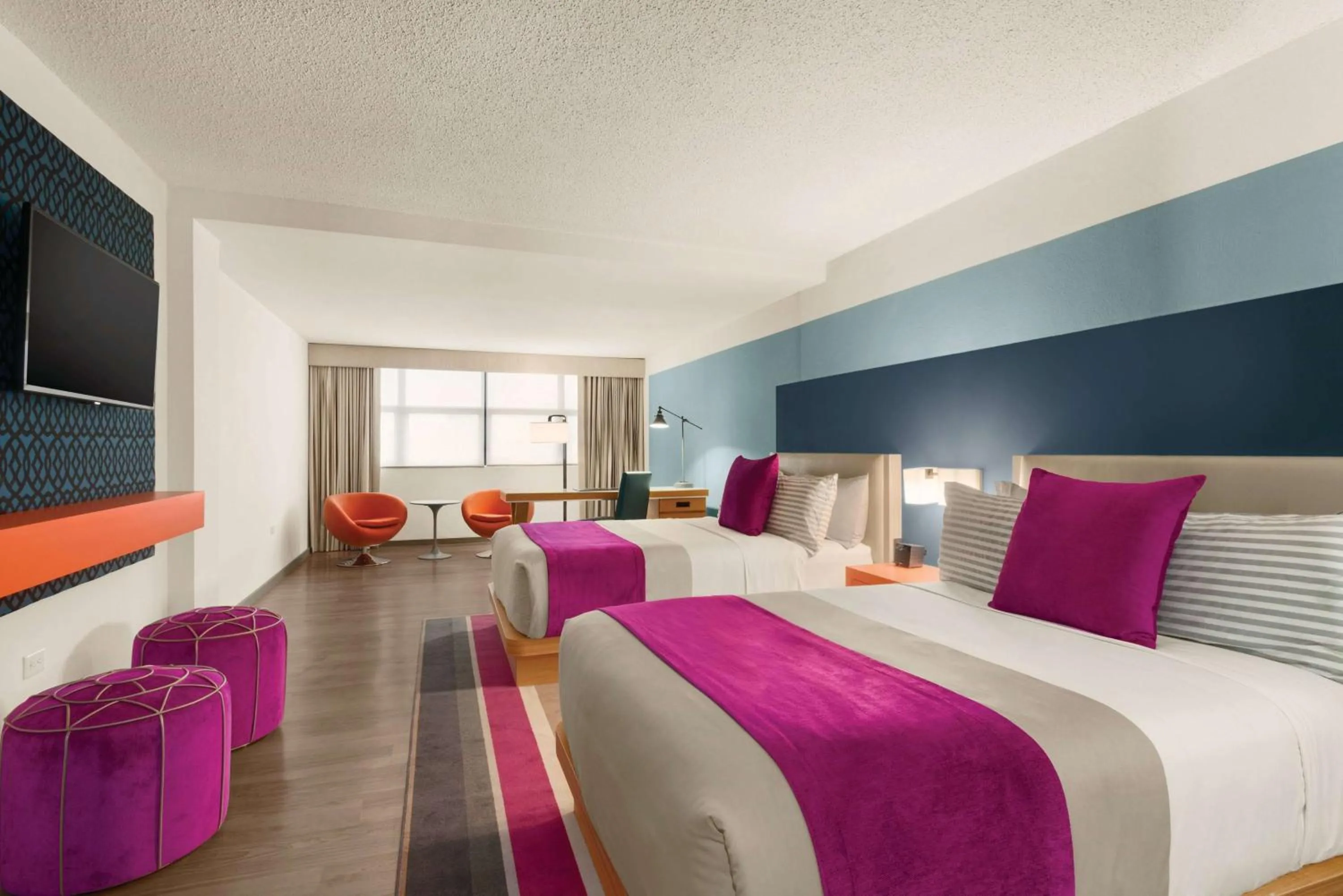 Photo of the whole room, Bed in TRYP by Wyndham Isla Verde