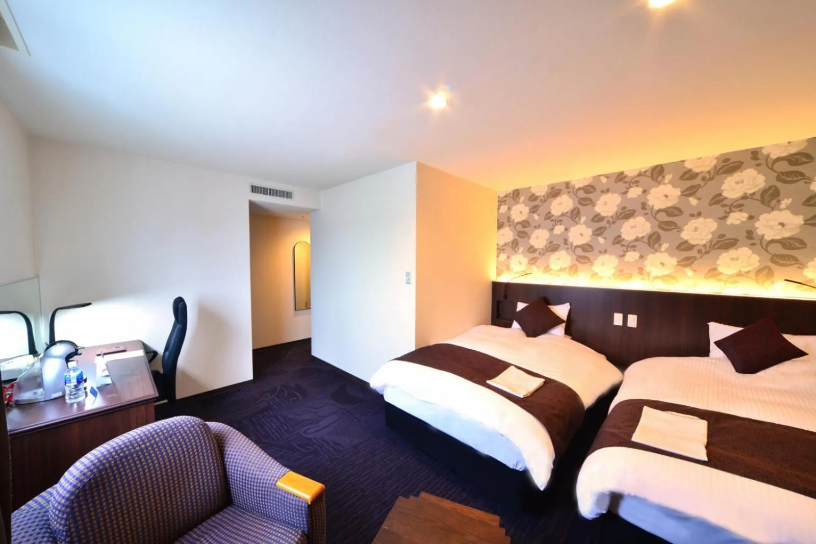 Photo of the whole room, Bed in Kushiro Century Castle Hotel