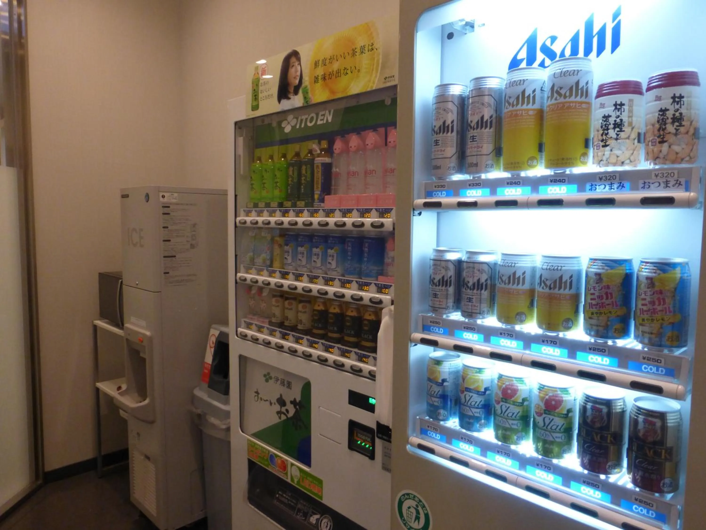 Alcoholic drinks in Sanco Inn Grande Tokyo Hamamatsucho