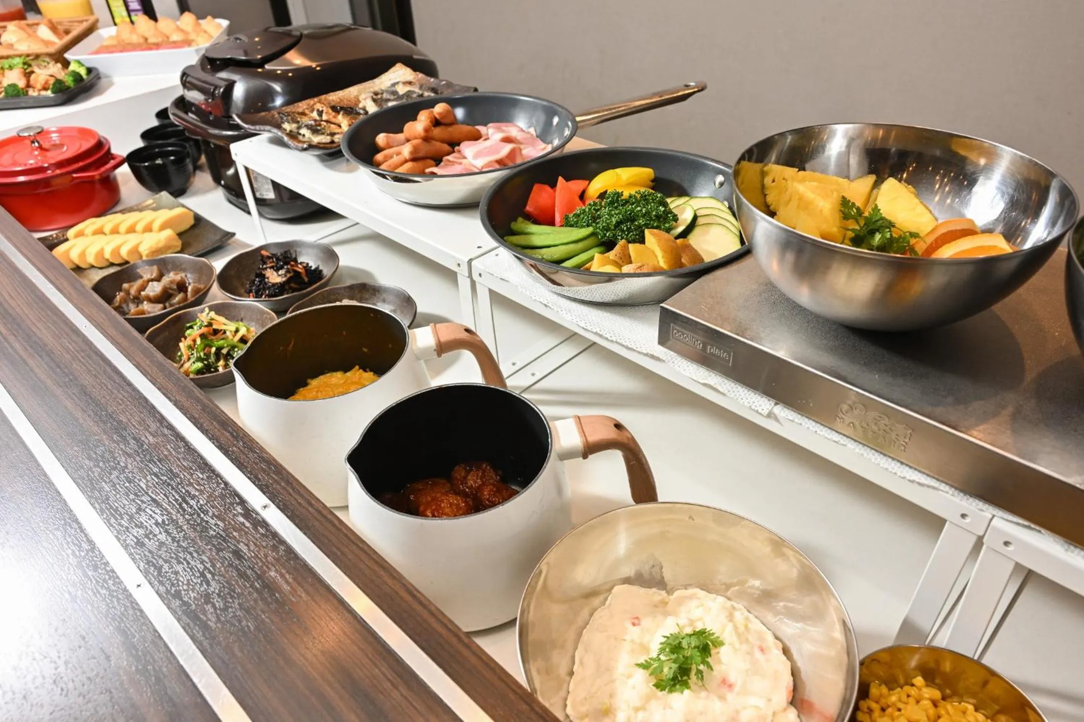 Buffet breakfast in Sanco Inn Grande Tokyo Hamamatsucho