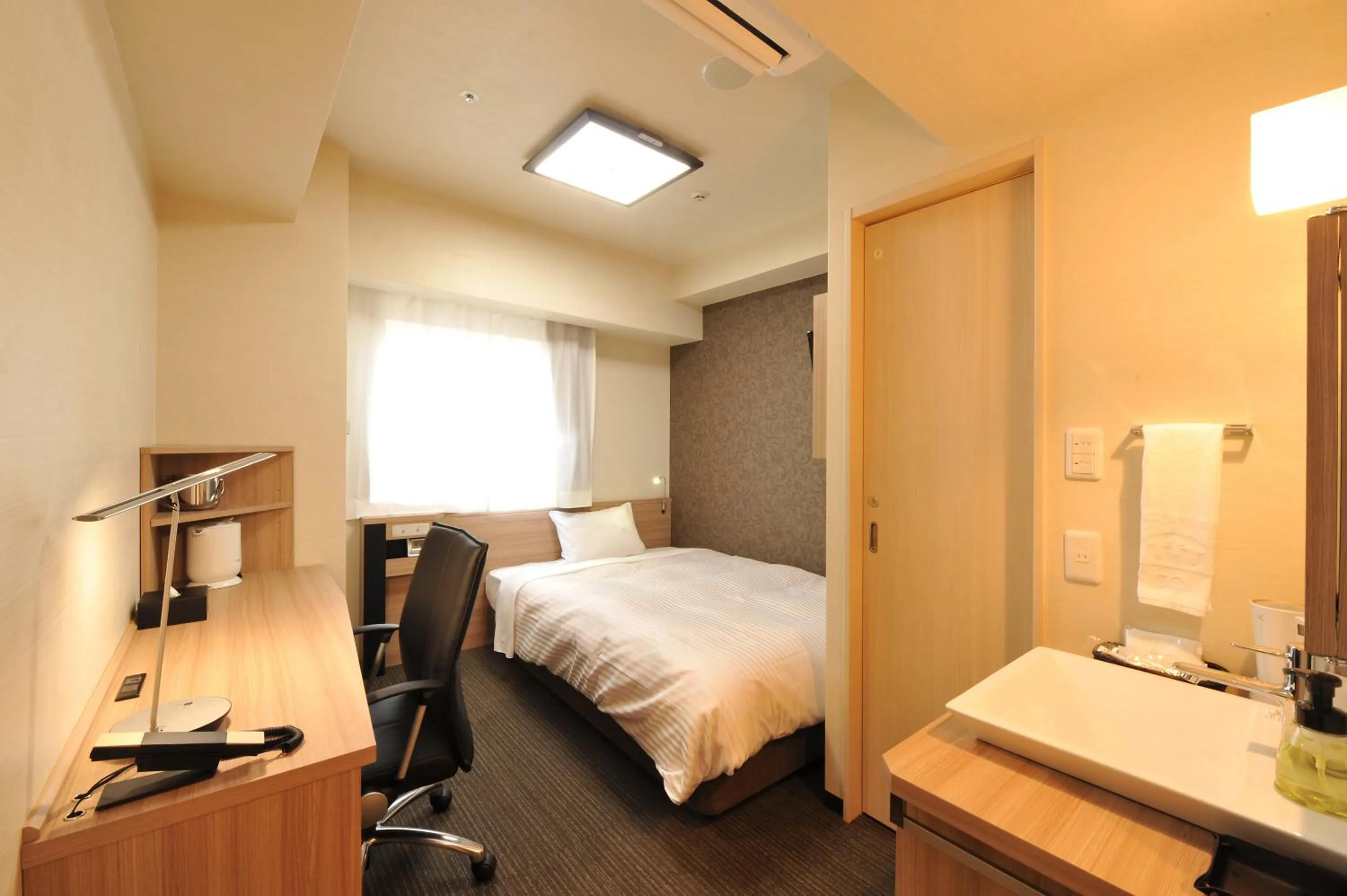 Double Room - single occupancy - Non-Smoking  in Sanco Inn Grande Tokyo Hamamatsucho