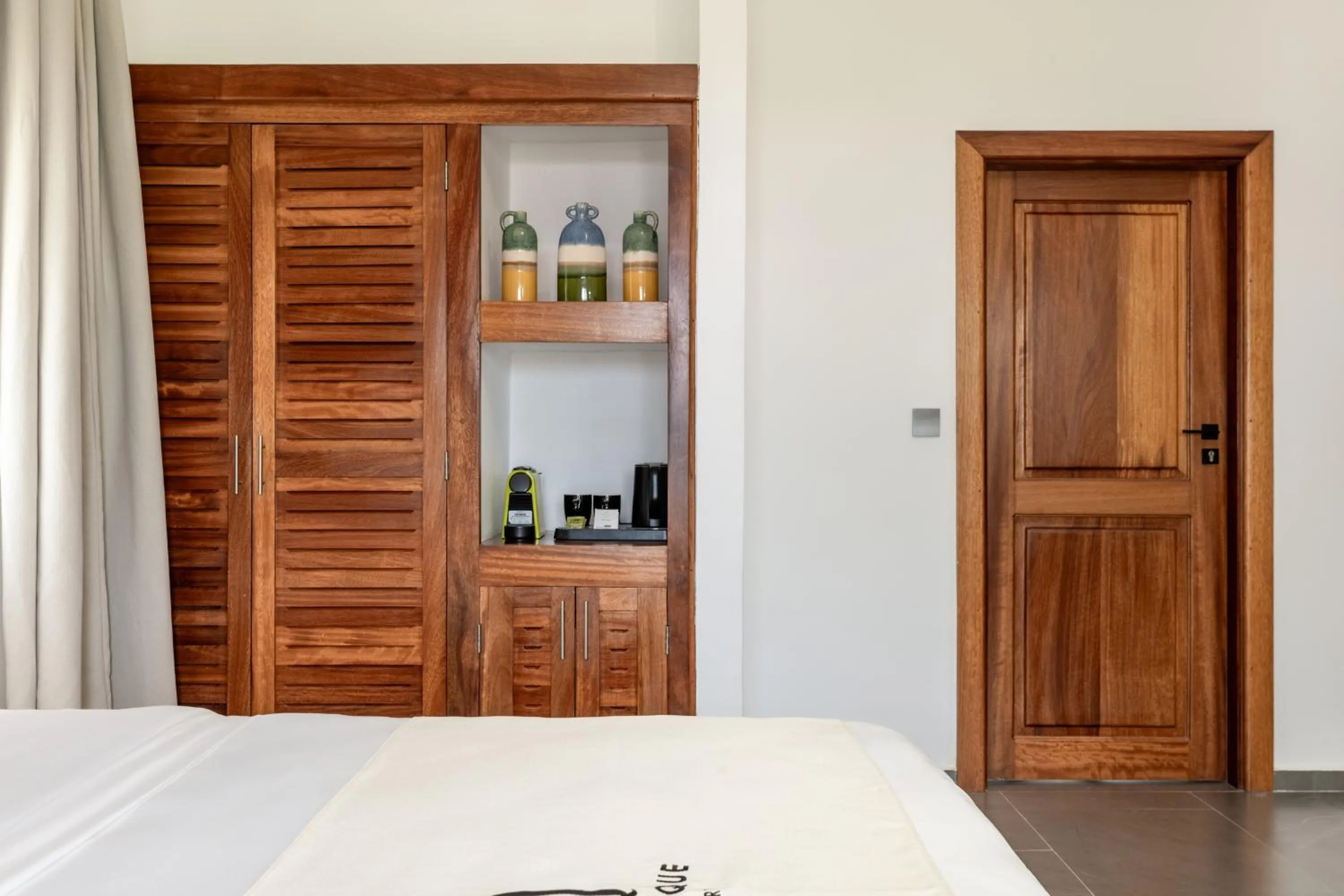 Photo of the whole room, Bed in Q Boutique Resort Malindi