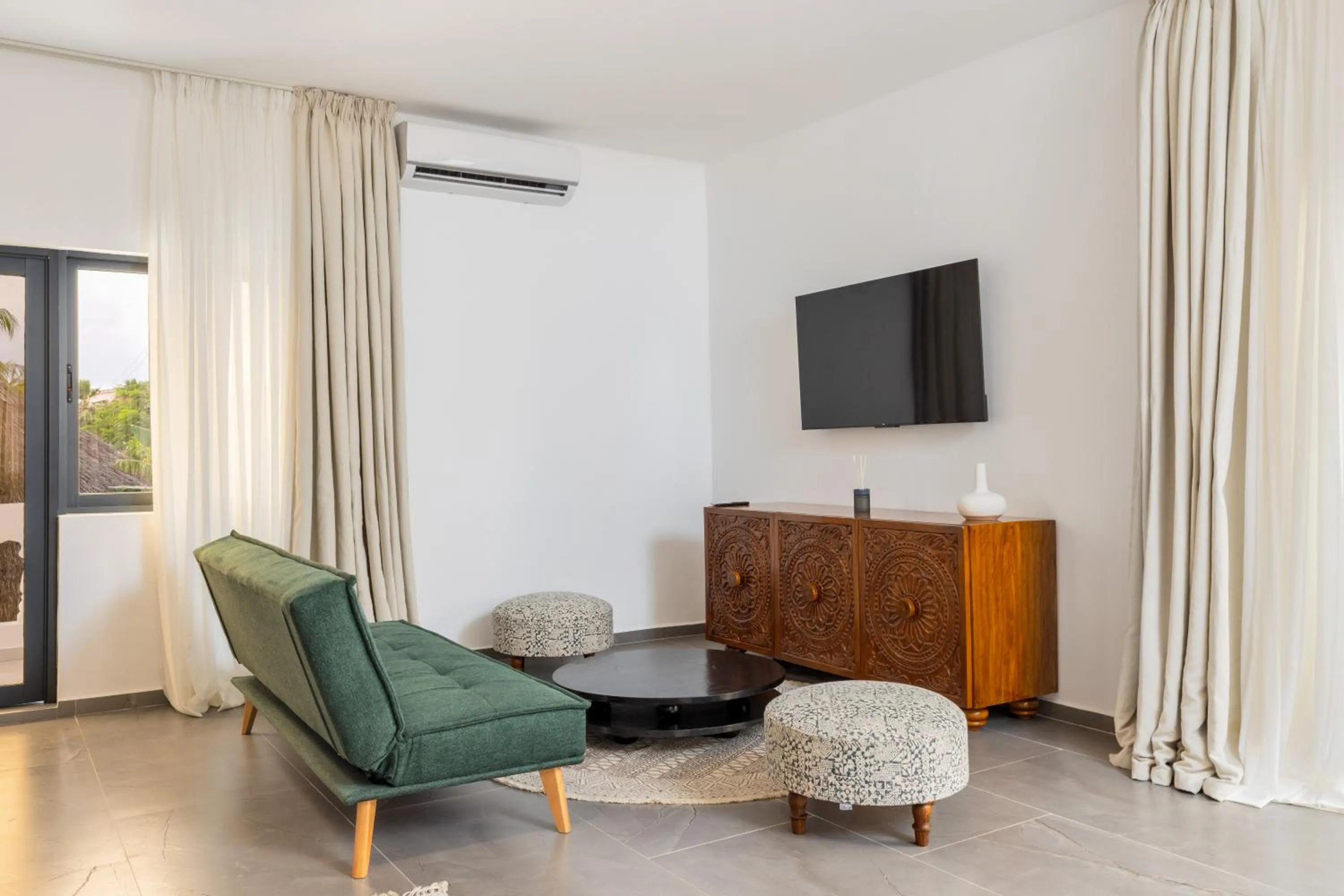 TV and multimedia in Q Boutique Resort Malindi