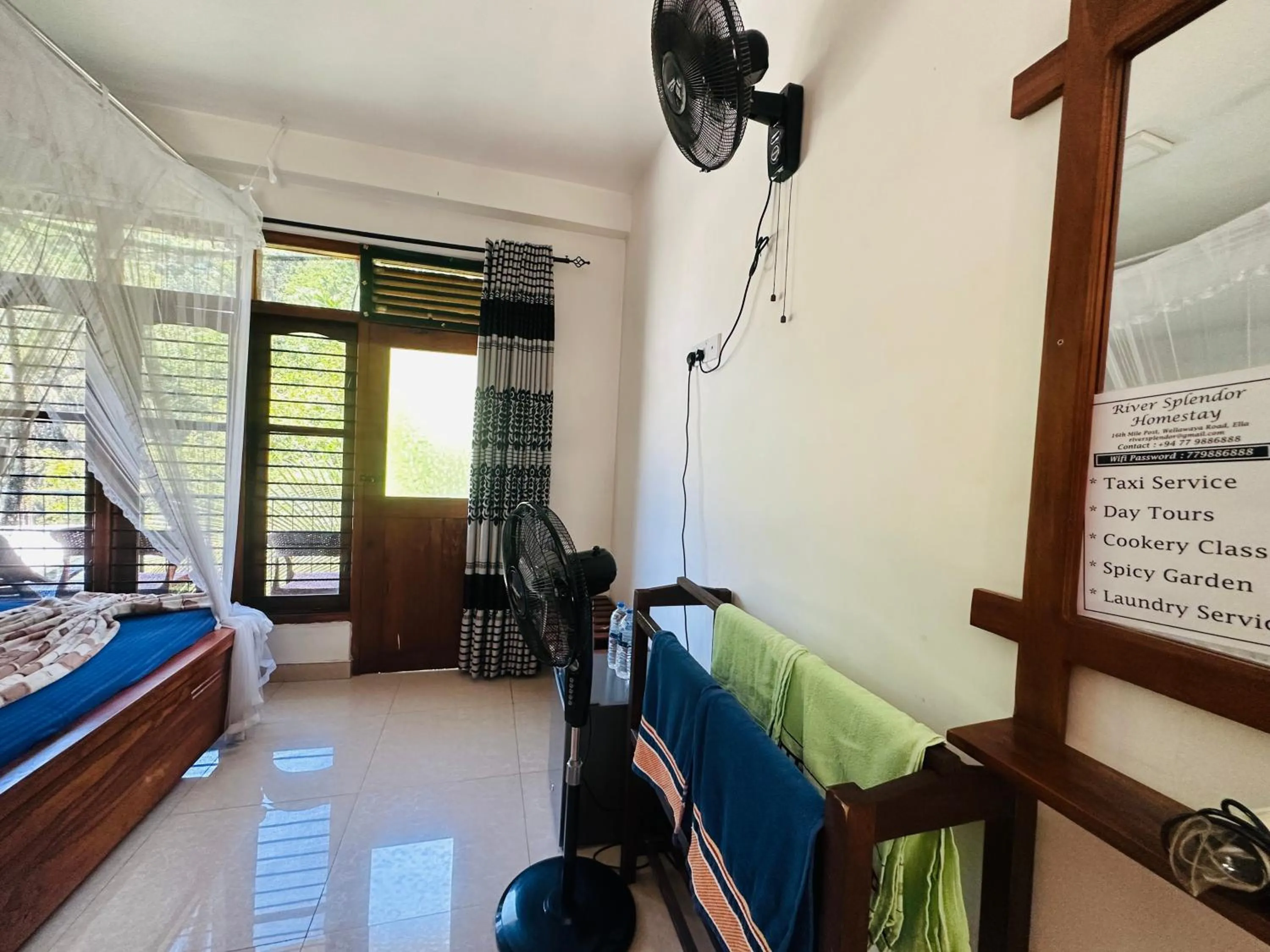 Family Room with Balcony in River Splendour Home Stay