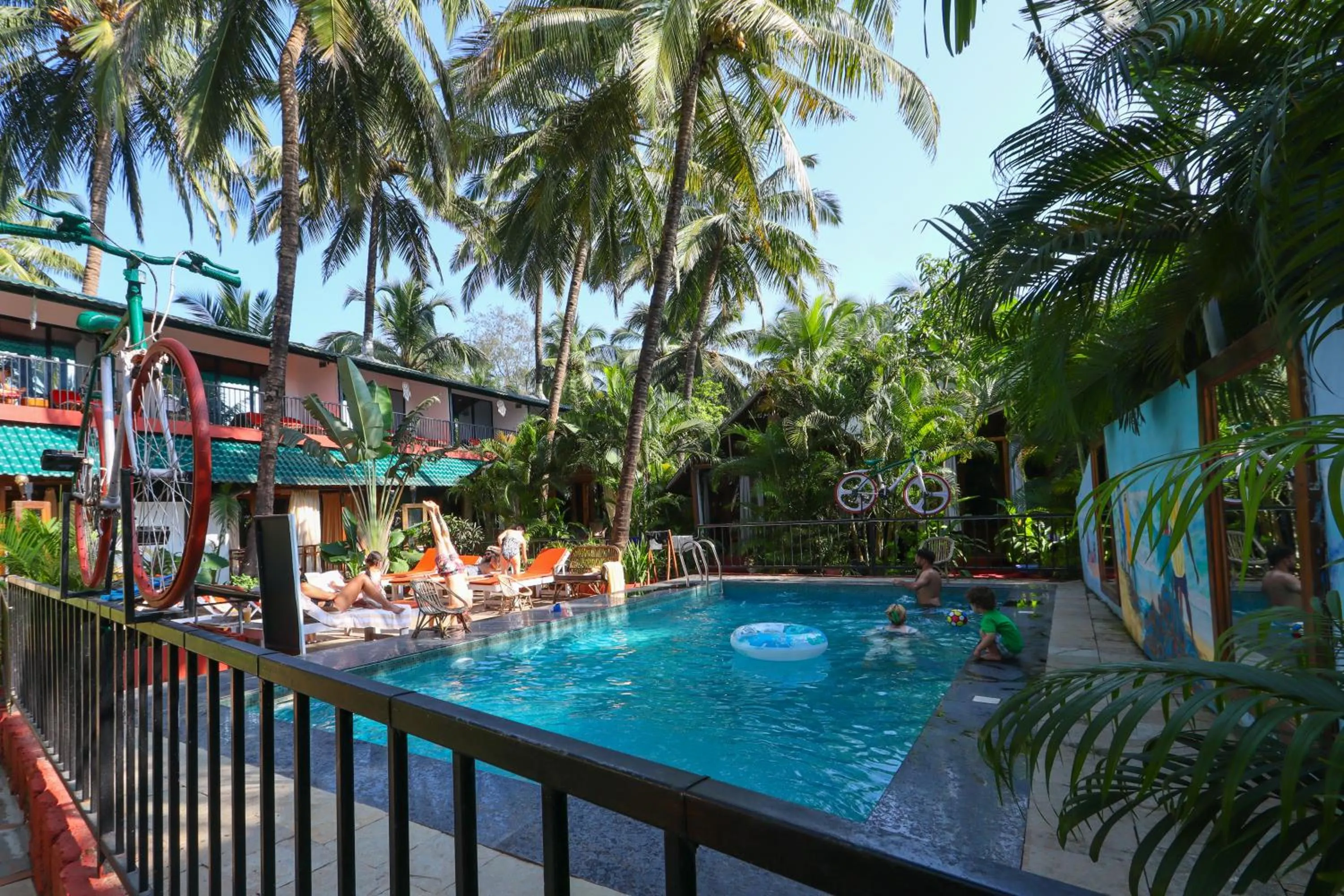 Swimming pool in Simrose