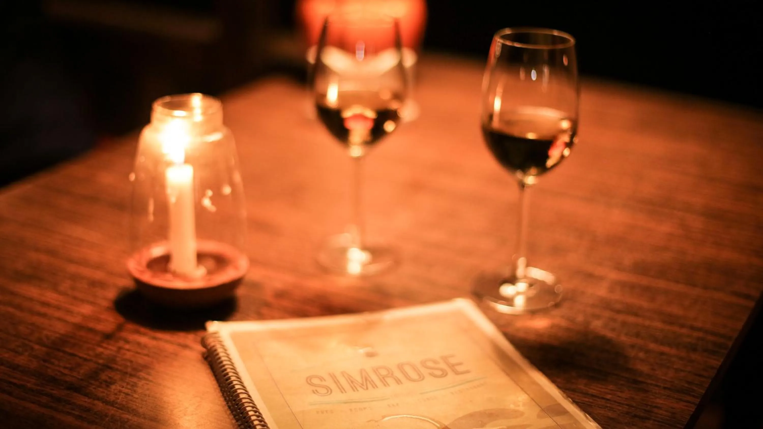 Decorative detail in Simrose