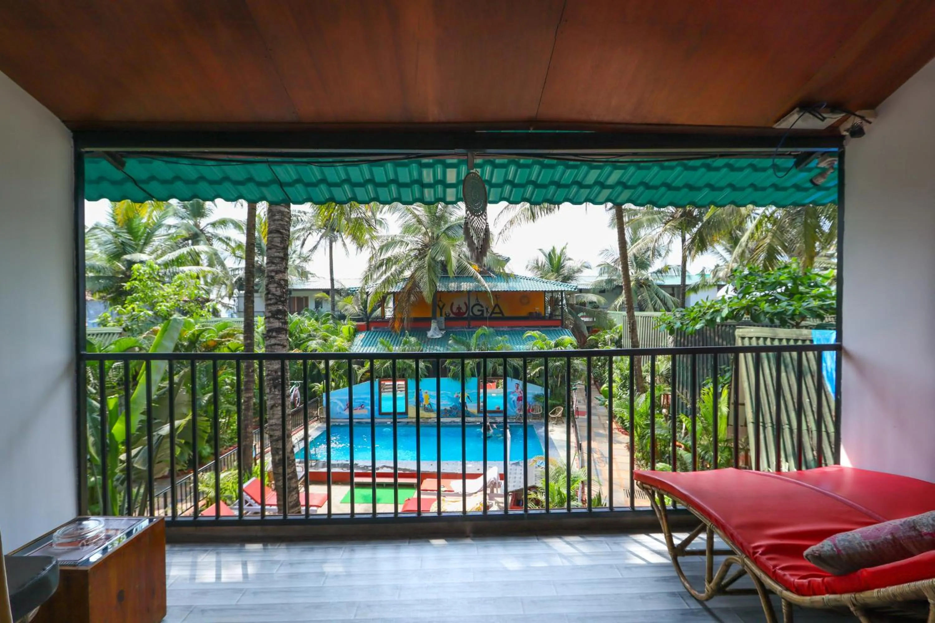 Pool view in Simrose