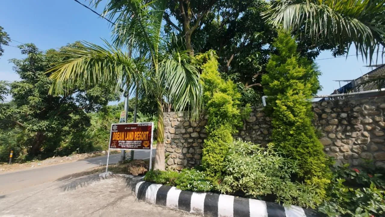 Facade/entrance in Dreamland Resort