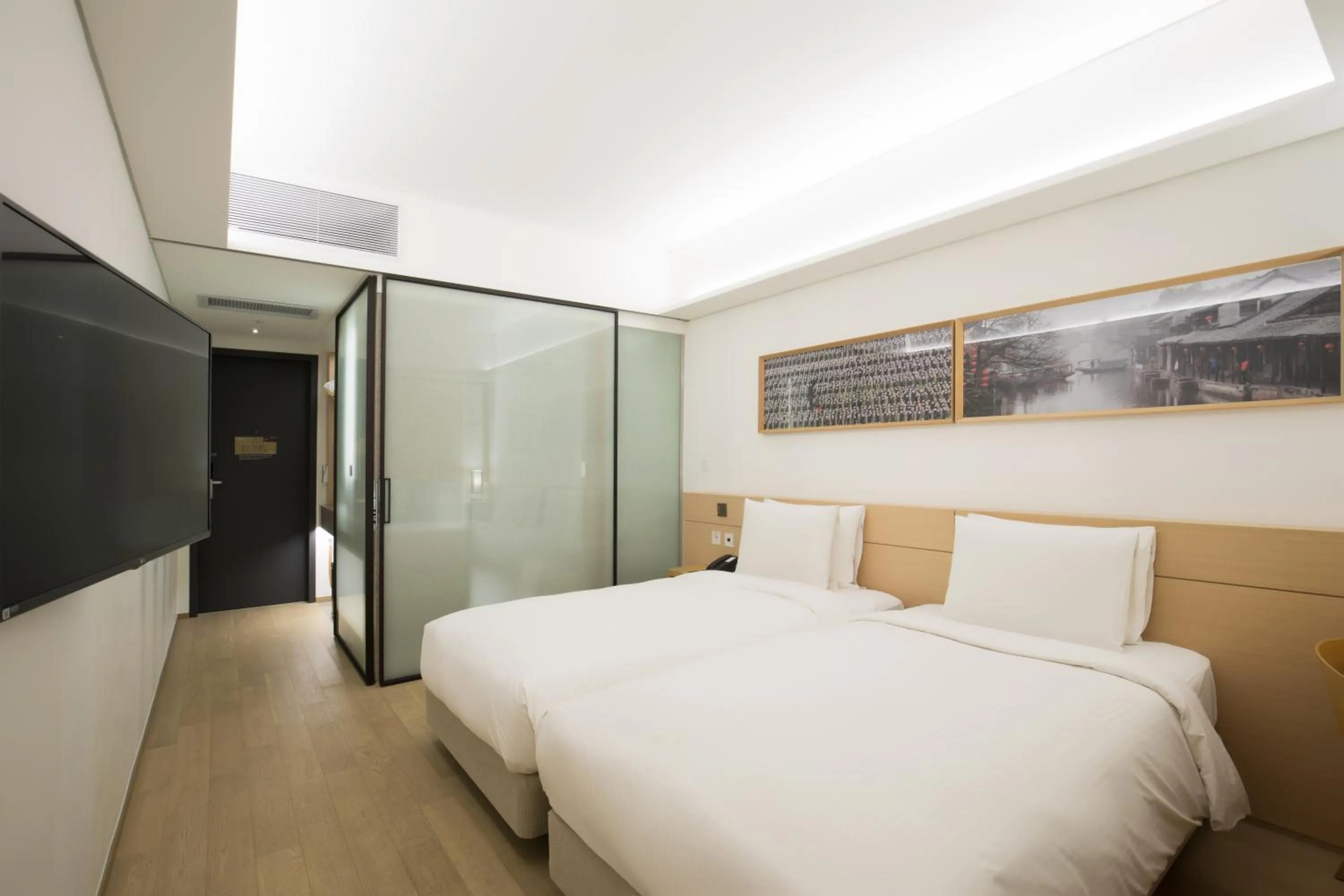 Deluxe High-Floor Twin in Sotetsu Hotels The Splaisir Seoul Myeongdong