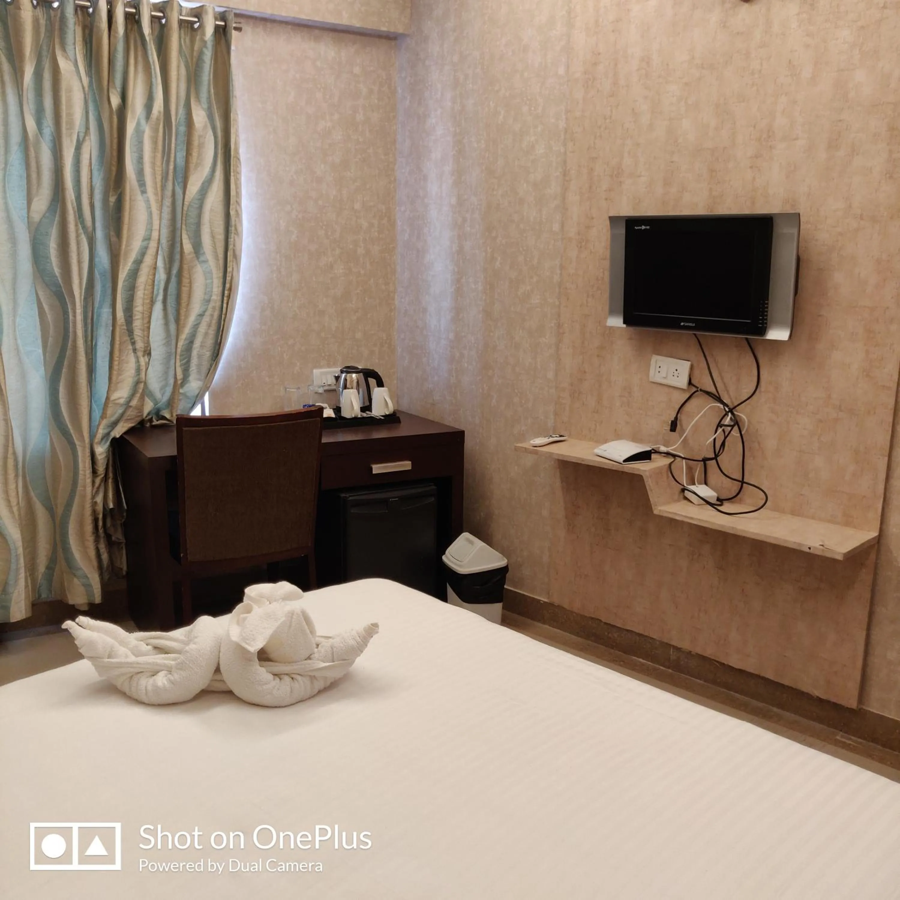 Photo of the whole room, Bed in The Byke Signature